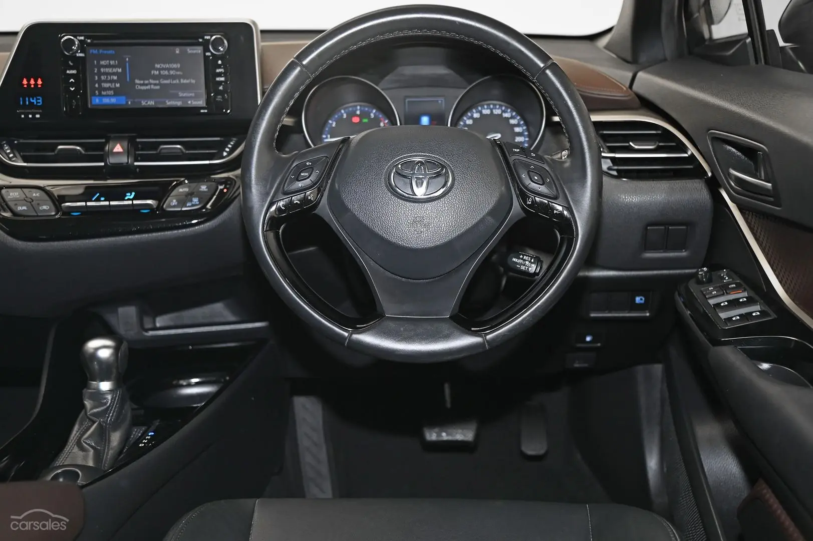 2018 Toyota C-HR Image 14