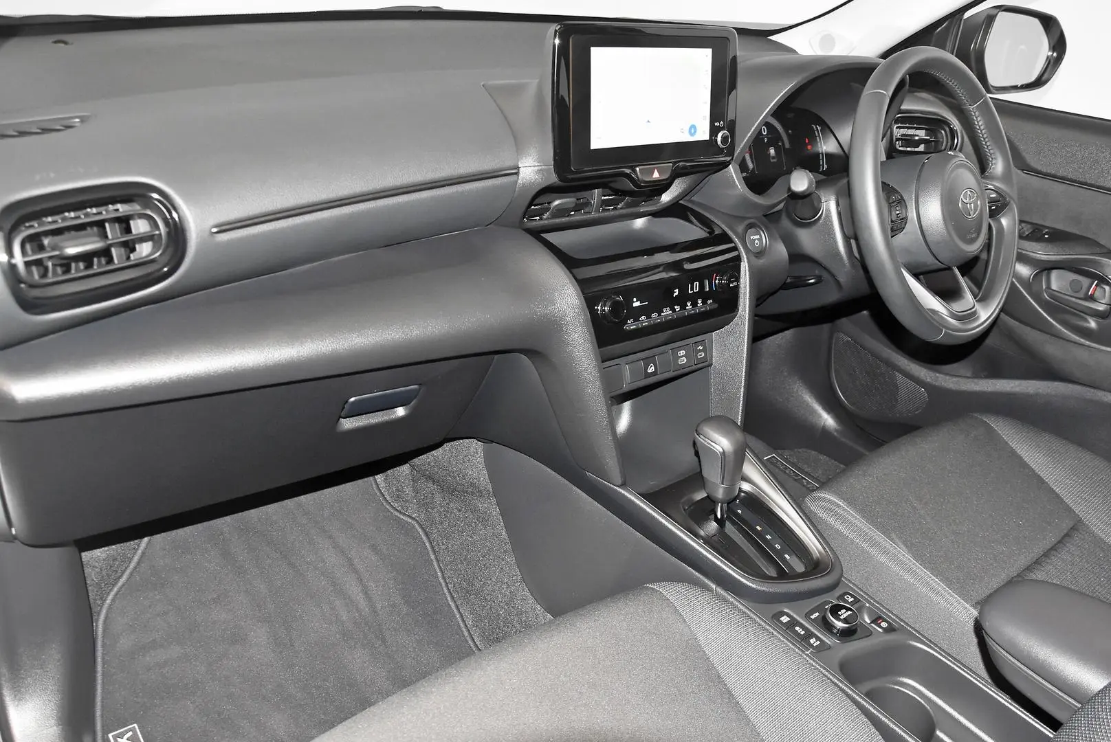 2024 Toyota Yaris Cross Gallery Image 18