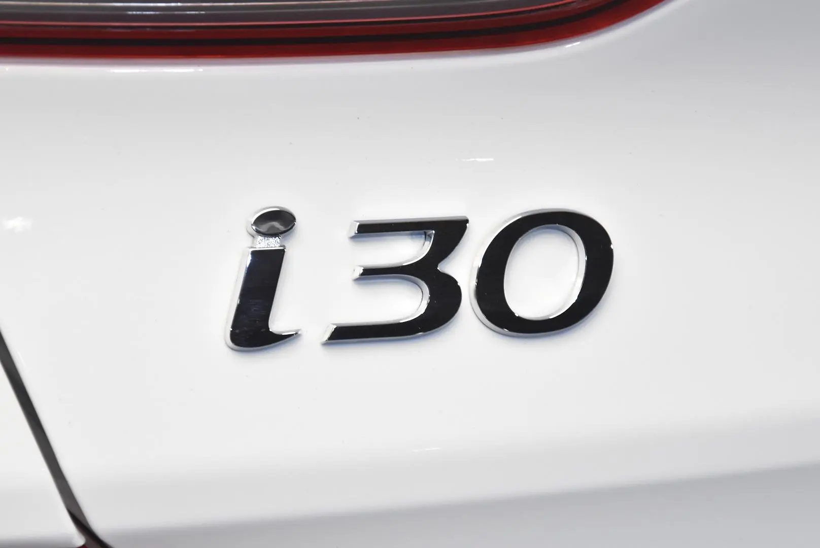 2017 Hyundai i30 Gallery Image 7