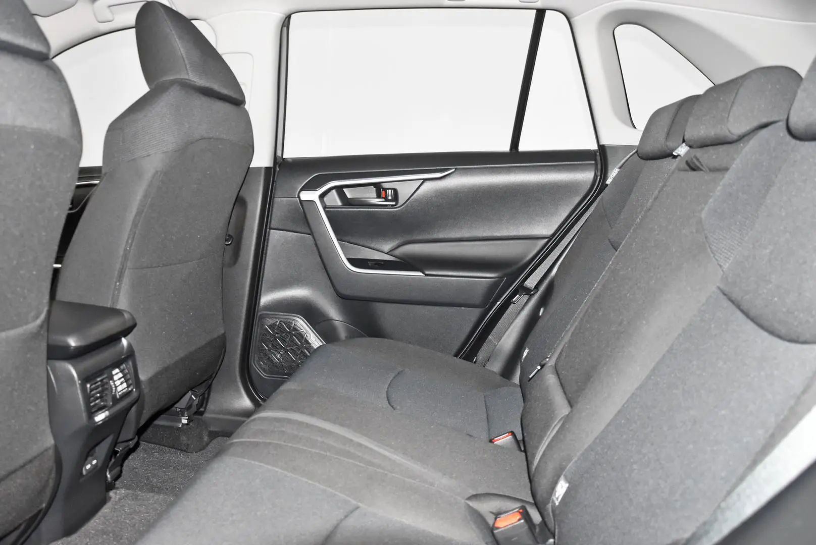 2024 Toyota RAV4 Gallery Image 19