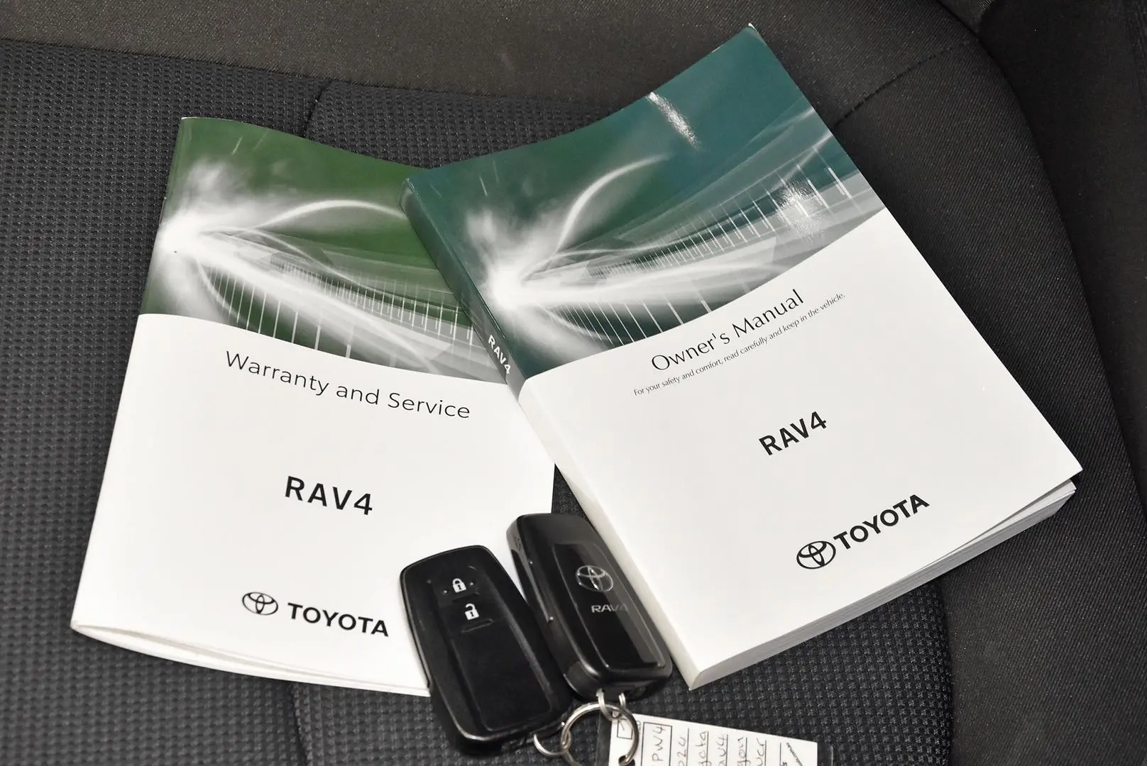 2024 Toyota RAV4 Gallery Image 20