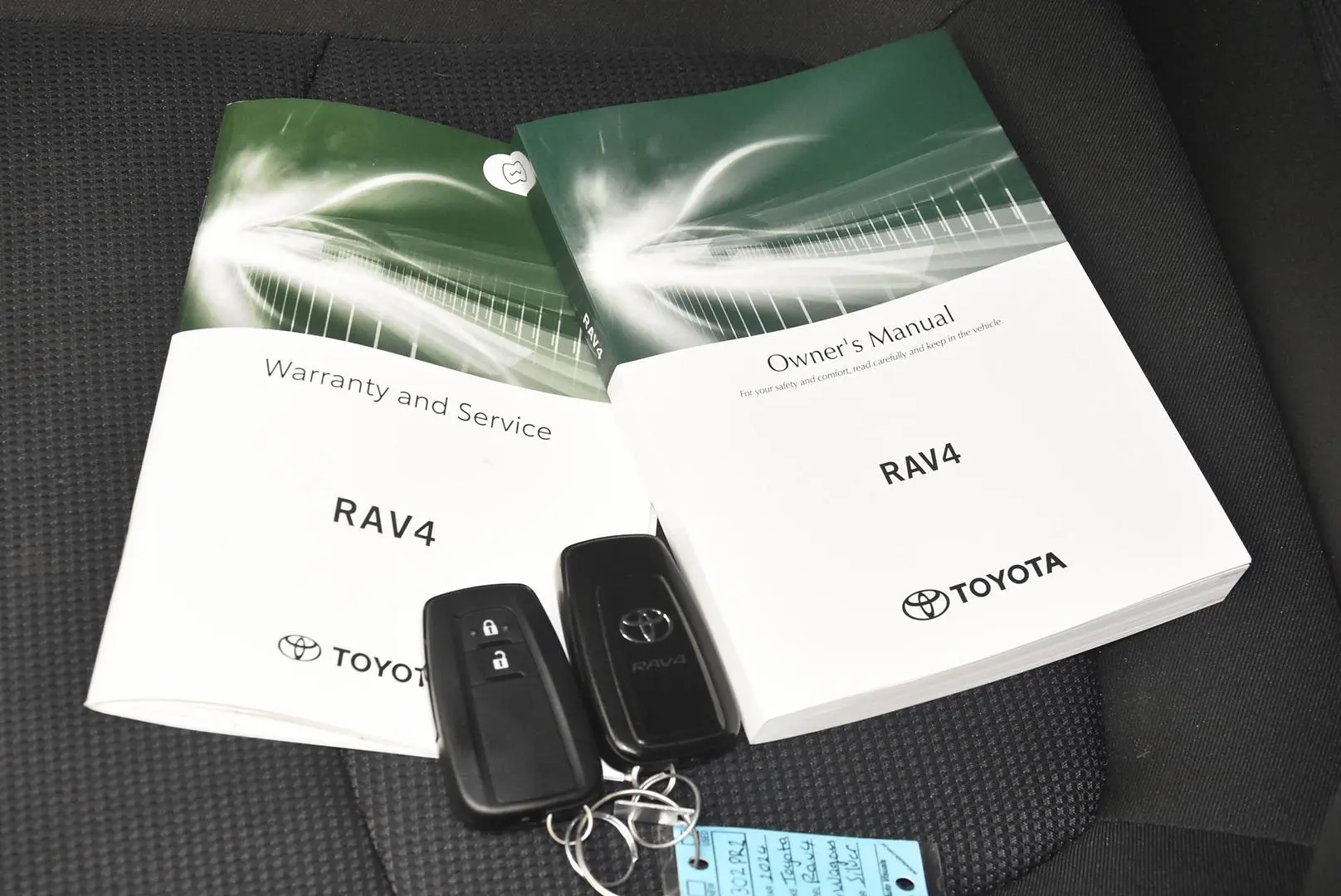 2025 Toyota RAV4 Gallery Image 20