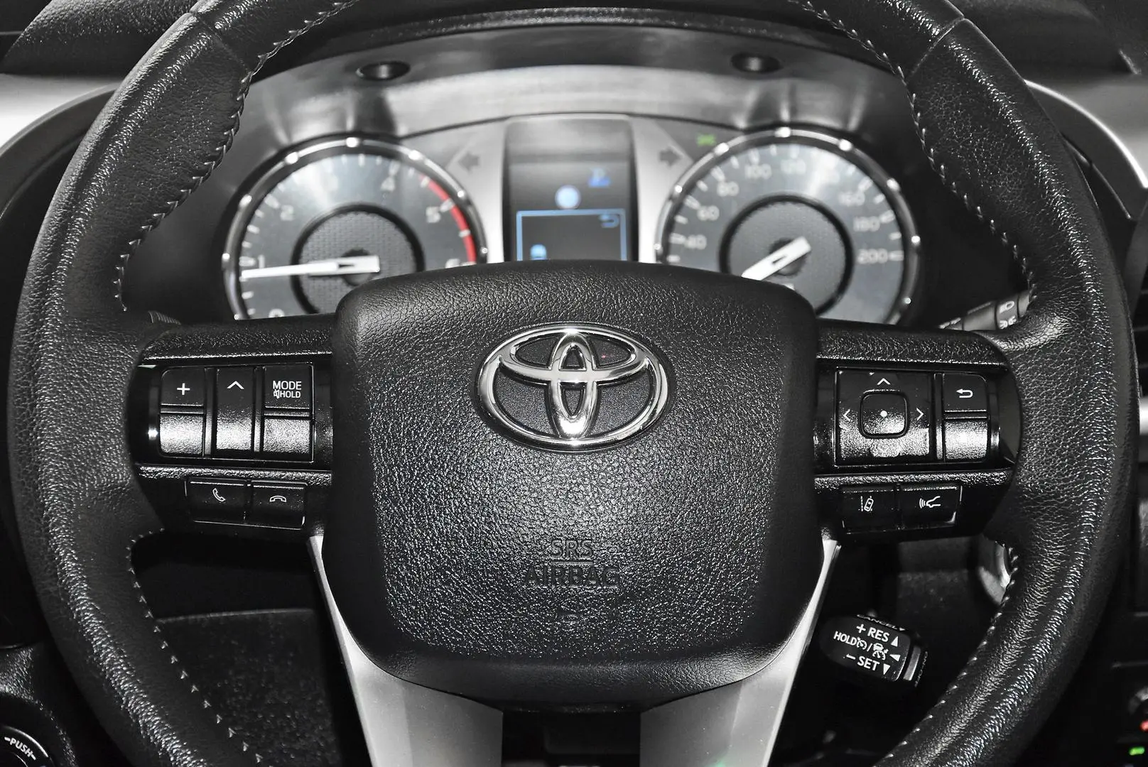 2023 Toyota Hilux Gallery Image 16