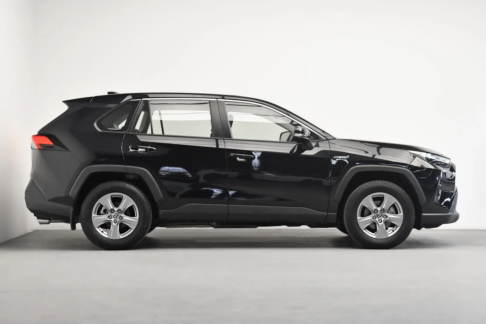 2024 Toyota RAV4 Gallery Image 3