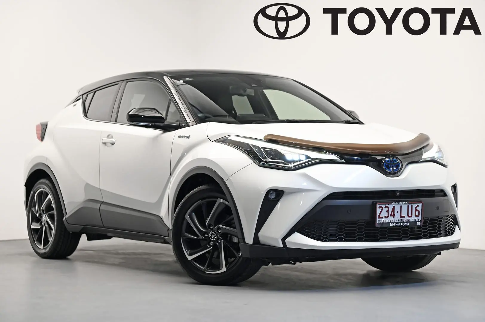 2019 Toyota C-Hr Gallery Image 1