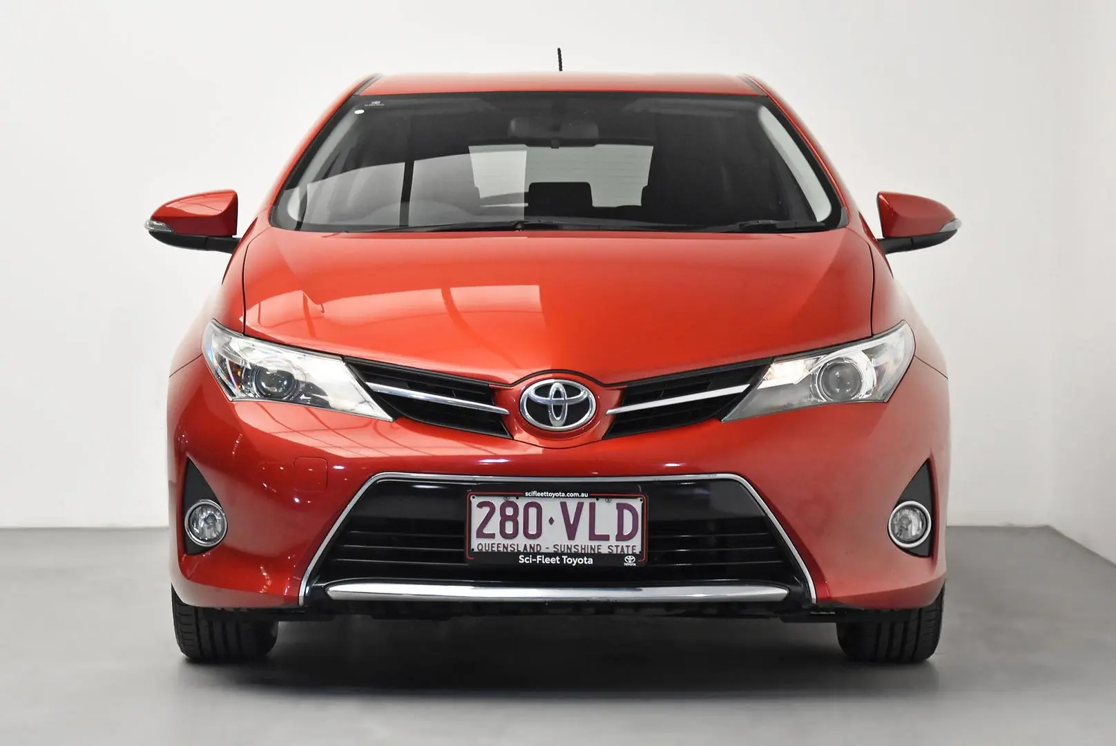 2015 Toyota Corolla Gallery Image 2