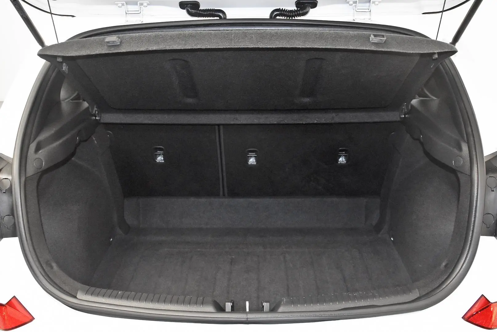 2017 Hyundai i30 Gallery Image 20
