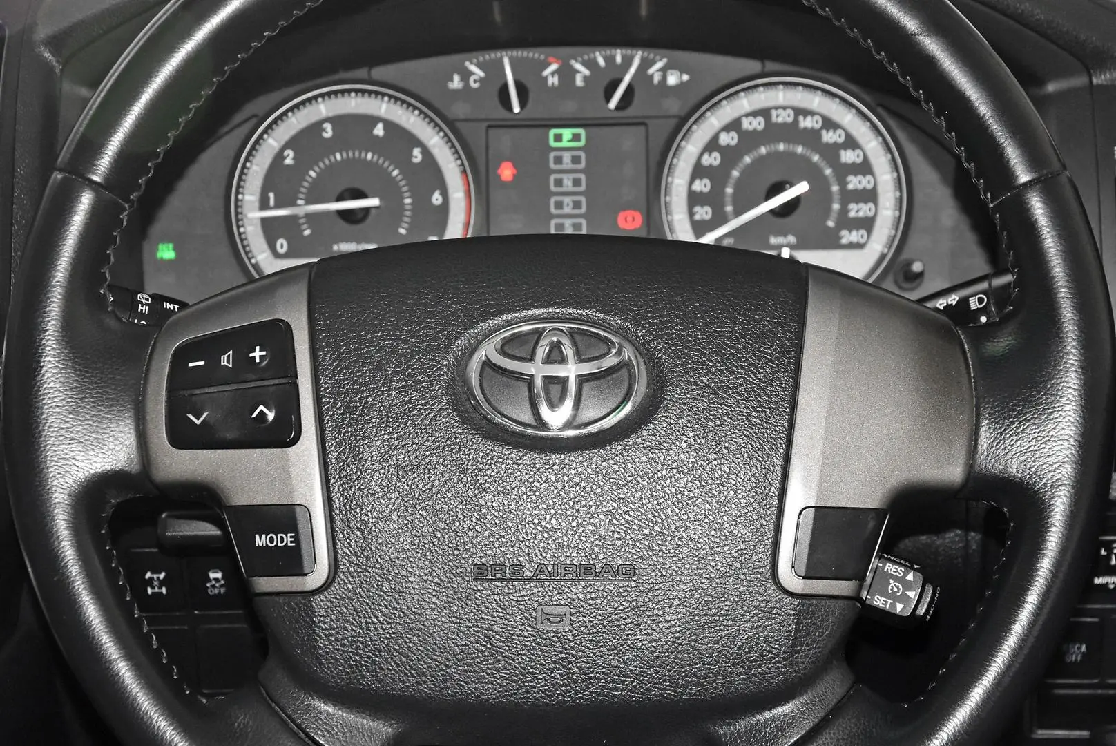 2010 Toyota Landcruiser Gallery Image 14