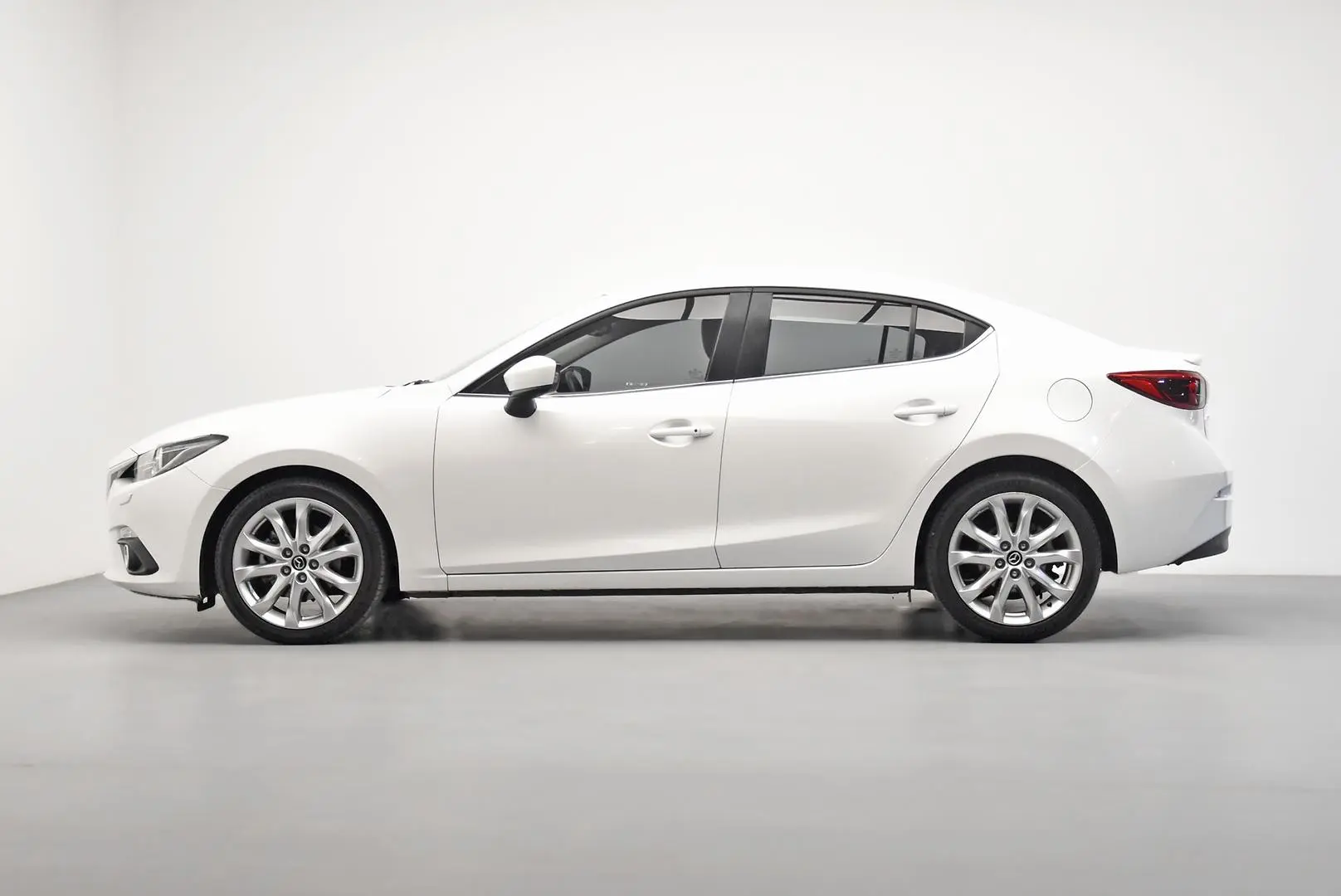 2014 Mazda 3 Gallery Image 4