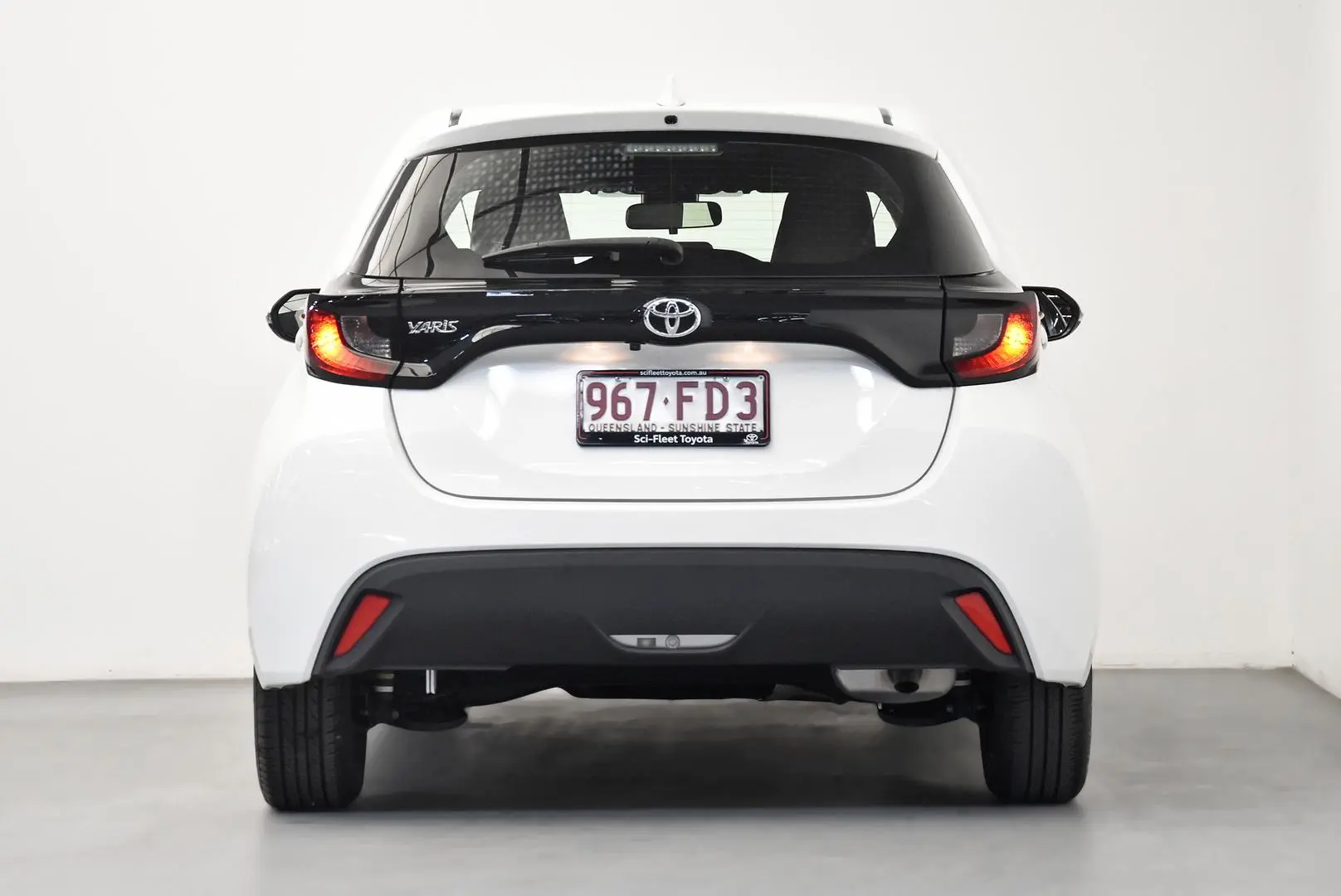 2022 Toyota Yaris Gallery Image 6