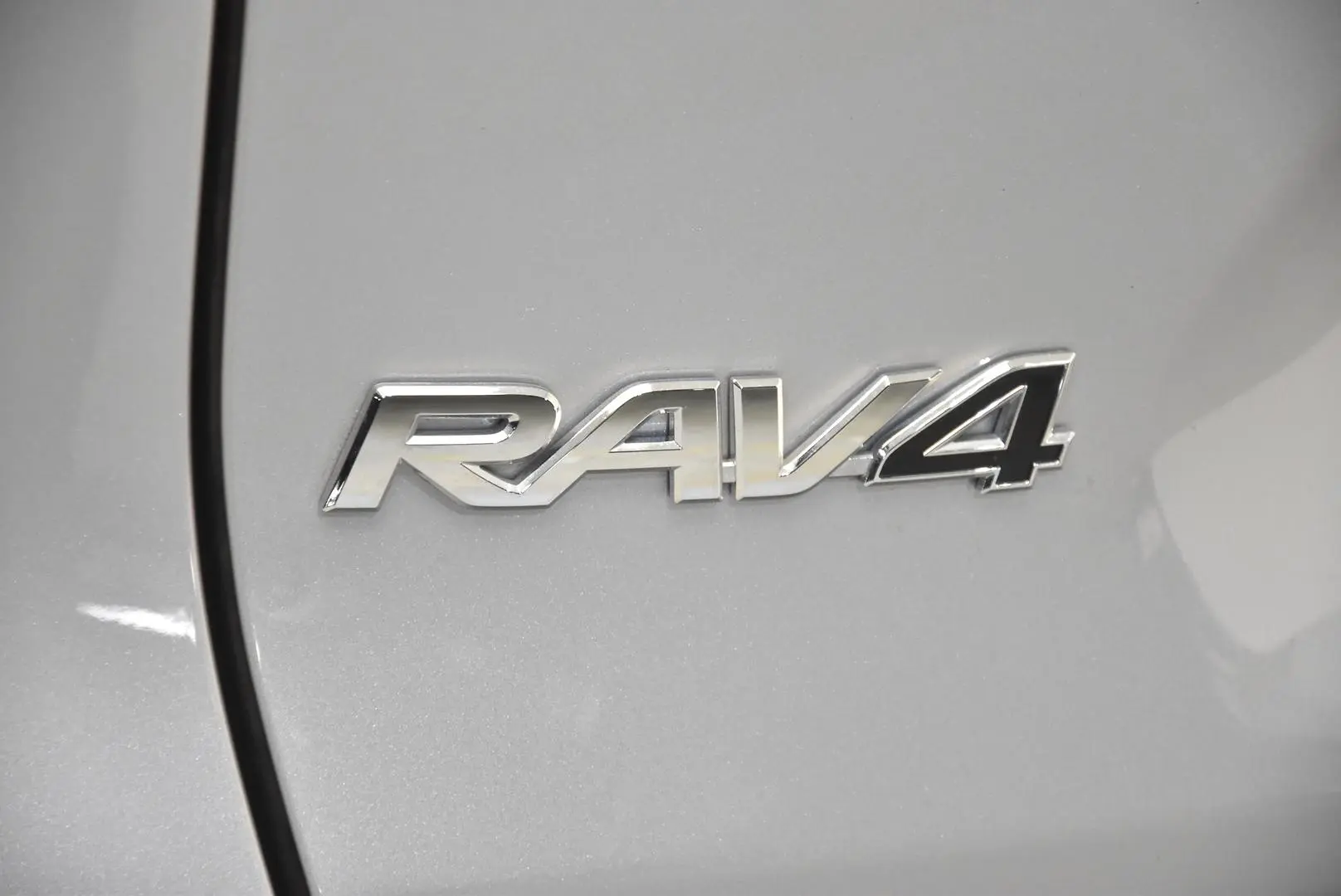 2024 Toyota RAV4 Gallery Image 7