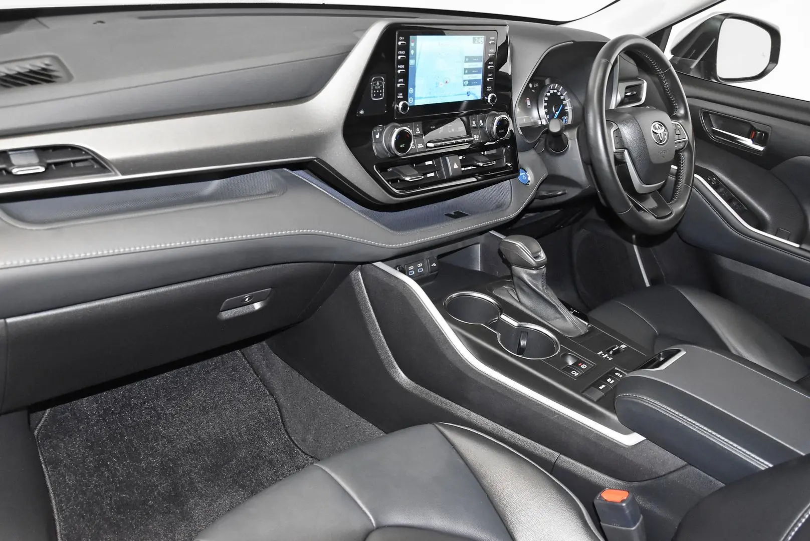 2022 Toyota Kluger Gallery Image 17