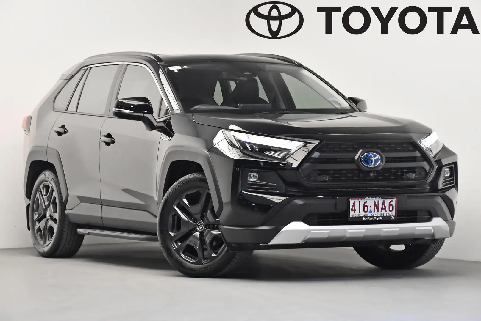 2021 Toyota RAV4 Gallery Image 1