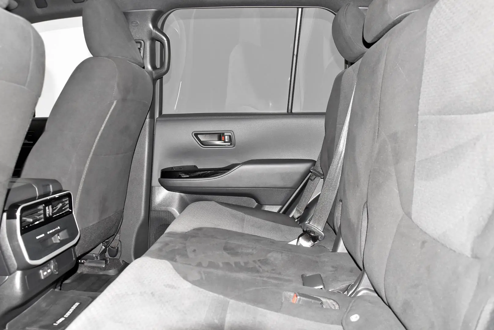 2024 Toyota Landcruiser Gallery Image 17