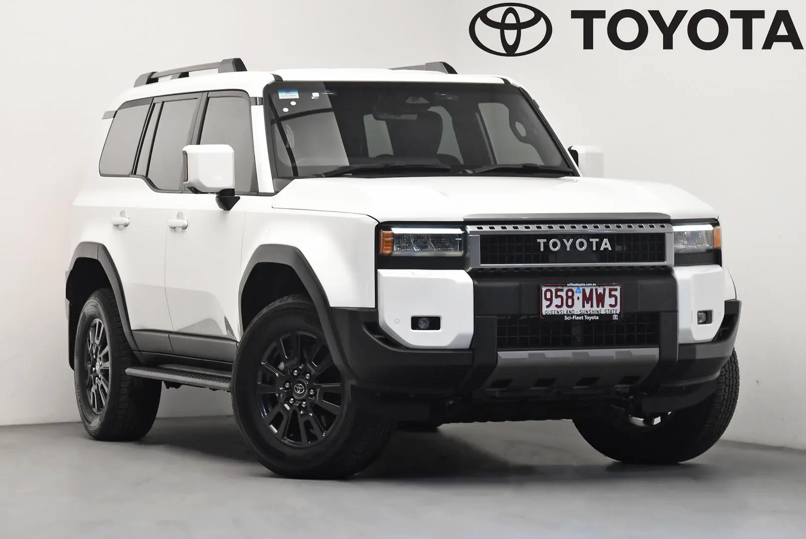 2025 Toyota Landcruiser Prado Gallery Image 1