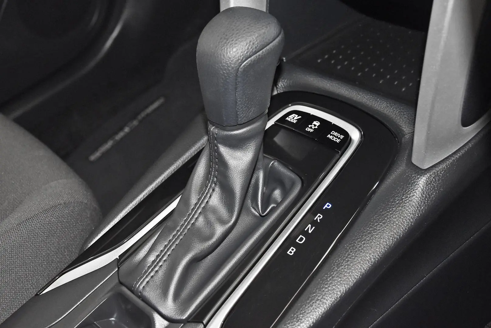 2024 Toyota Corolla Cross Gallery Image 14