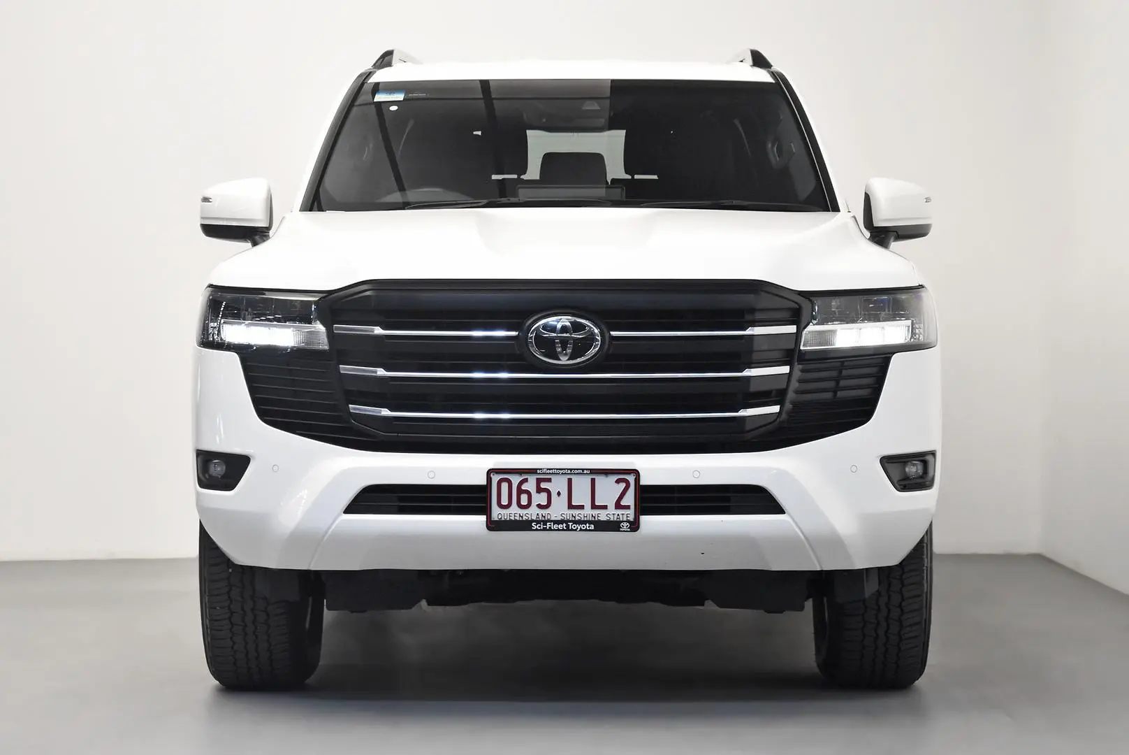 2024 Toyota Landcruiser Gallery Image 2