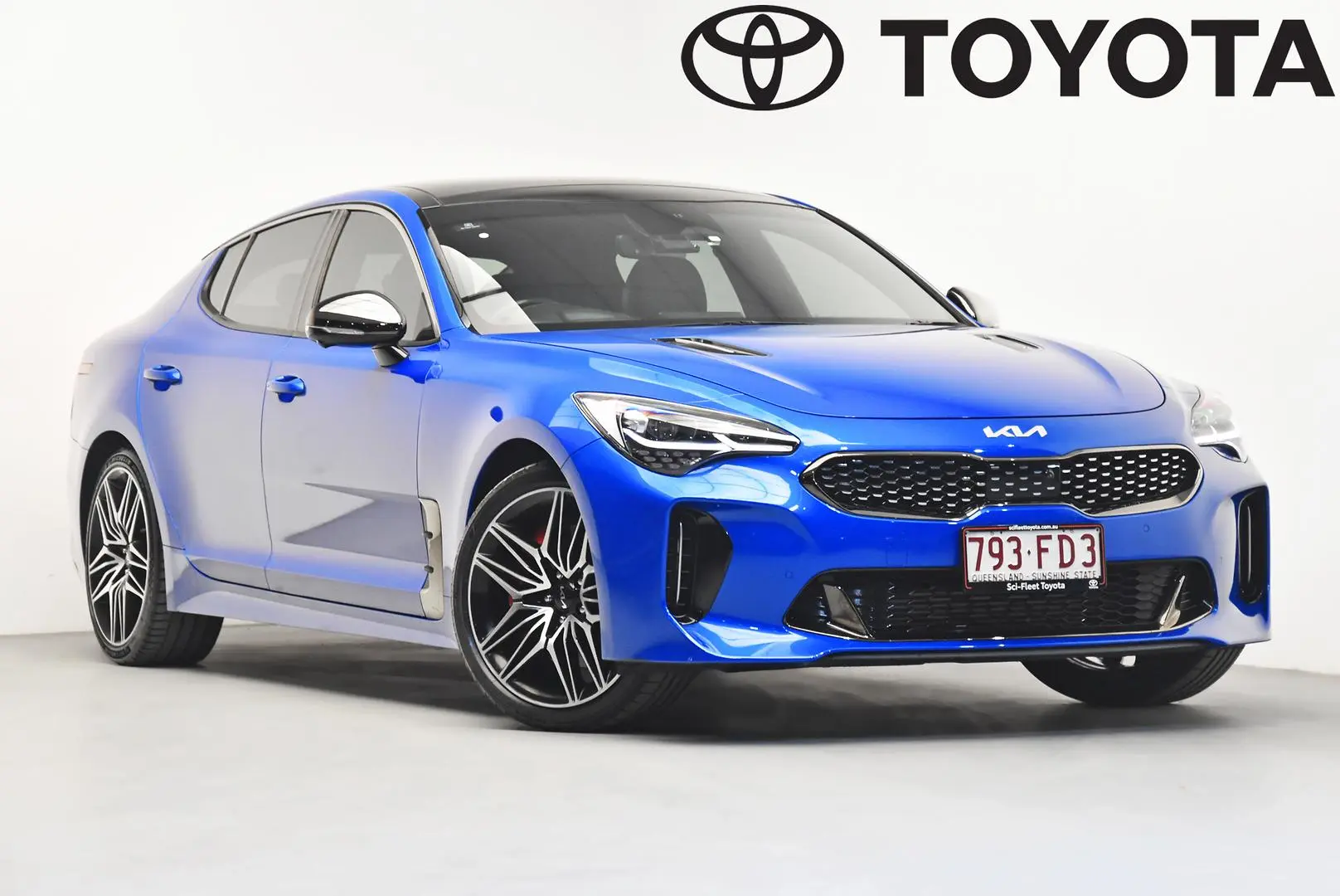2022 Kia Stinger Gallery Image 1
