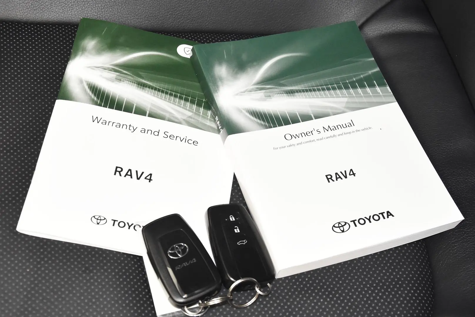 2025 Toyota RAV4 Gallery Image 21