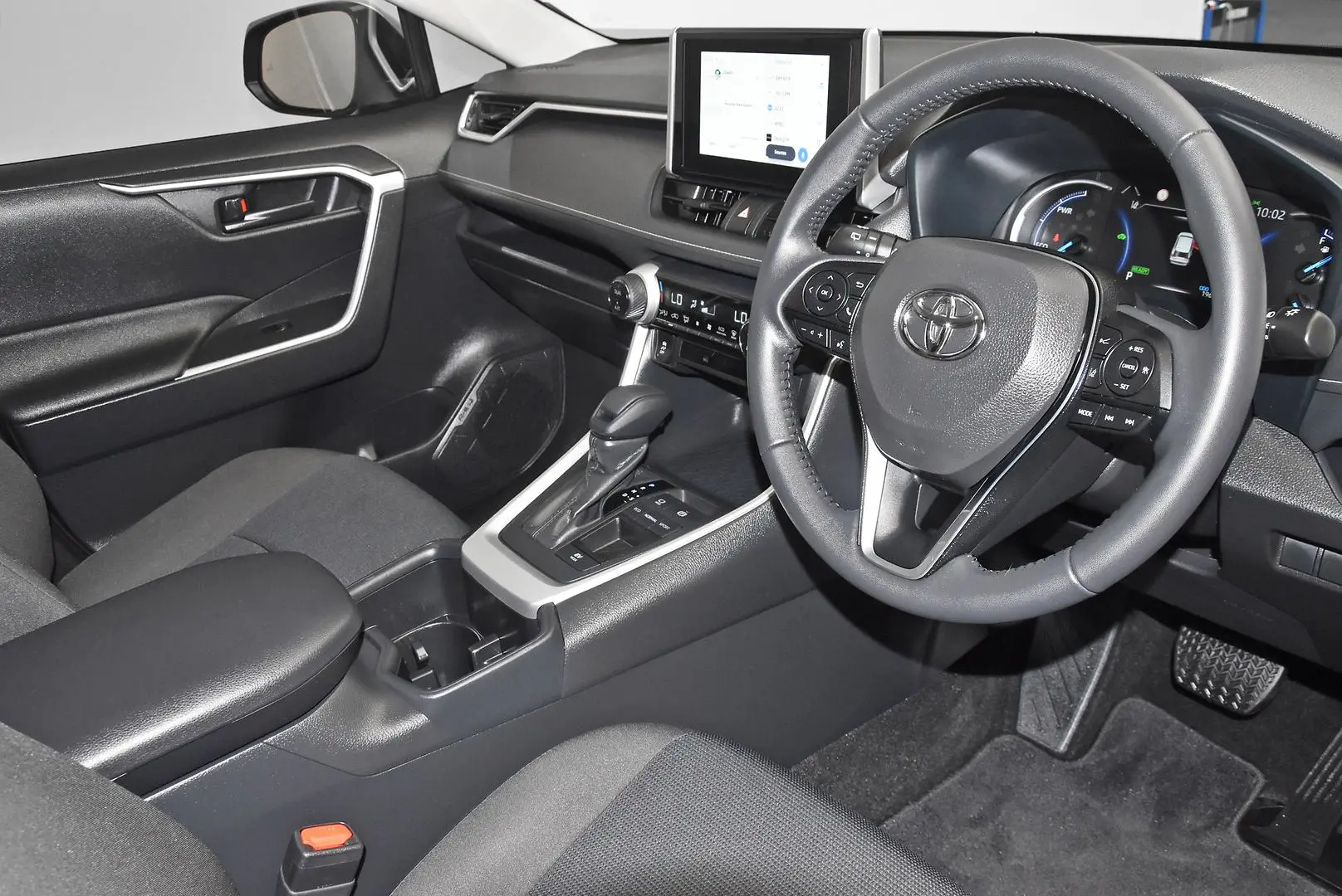 2024 Toyota RAV4 Gallery Image 9