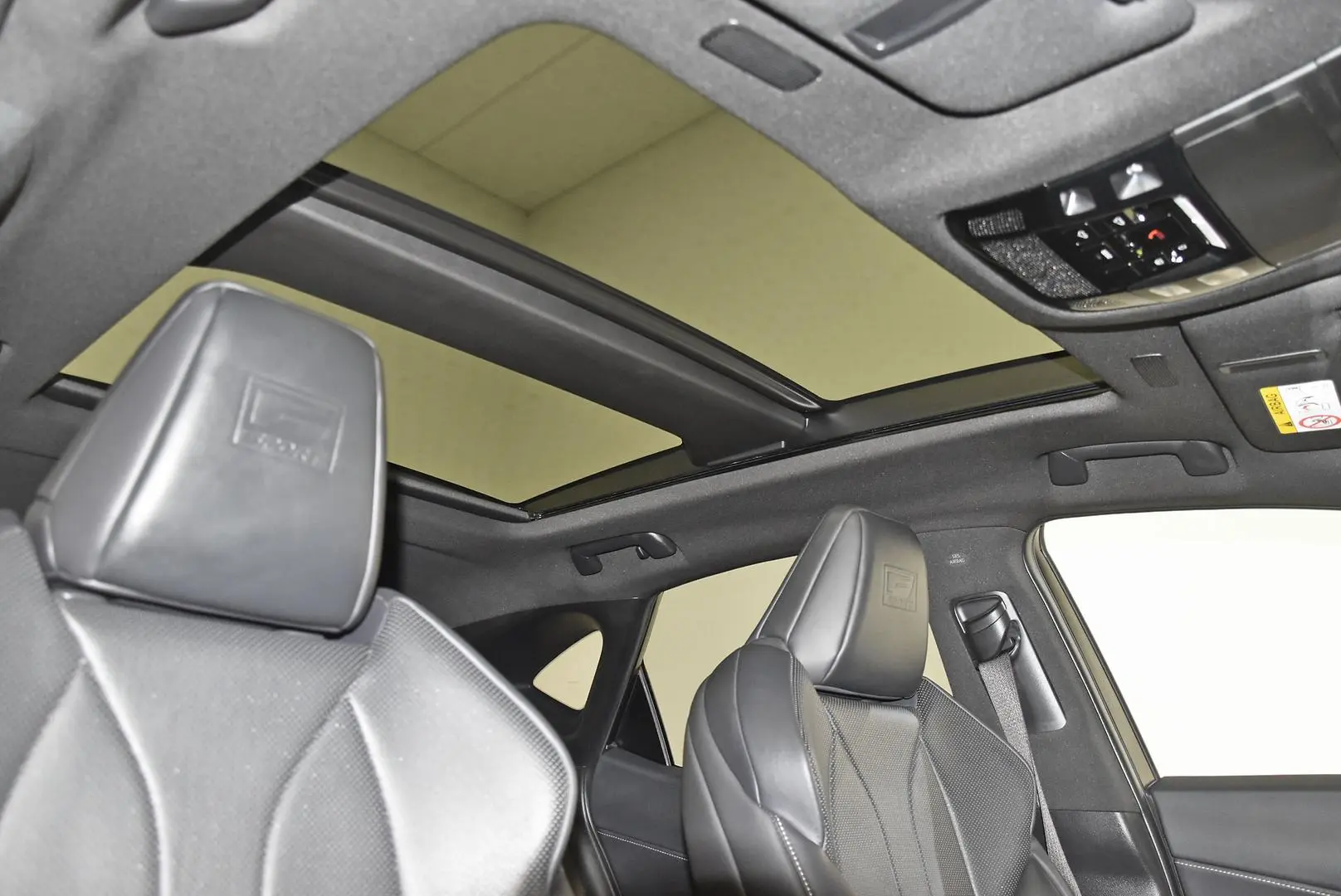 2022 Lexus NX Gallery Image 19