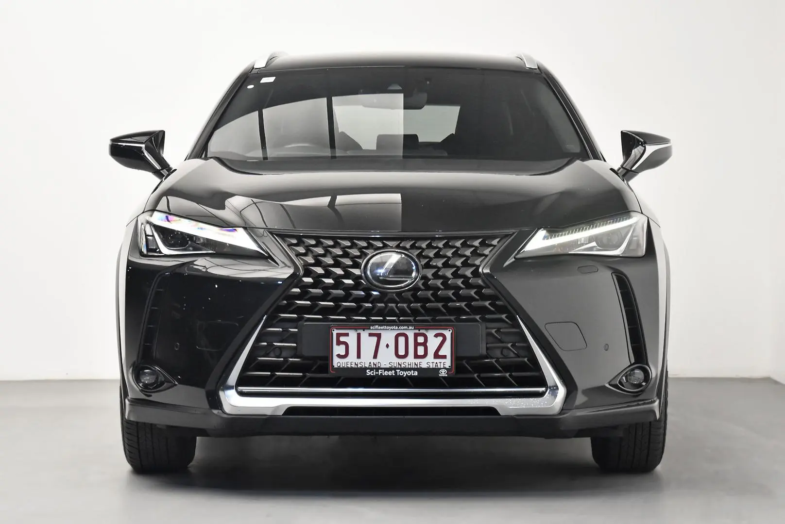 2019 Lexus UX Gallery Image 2