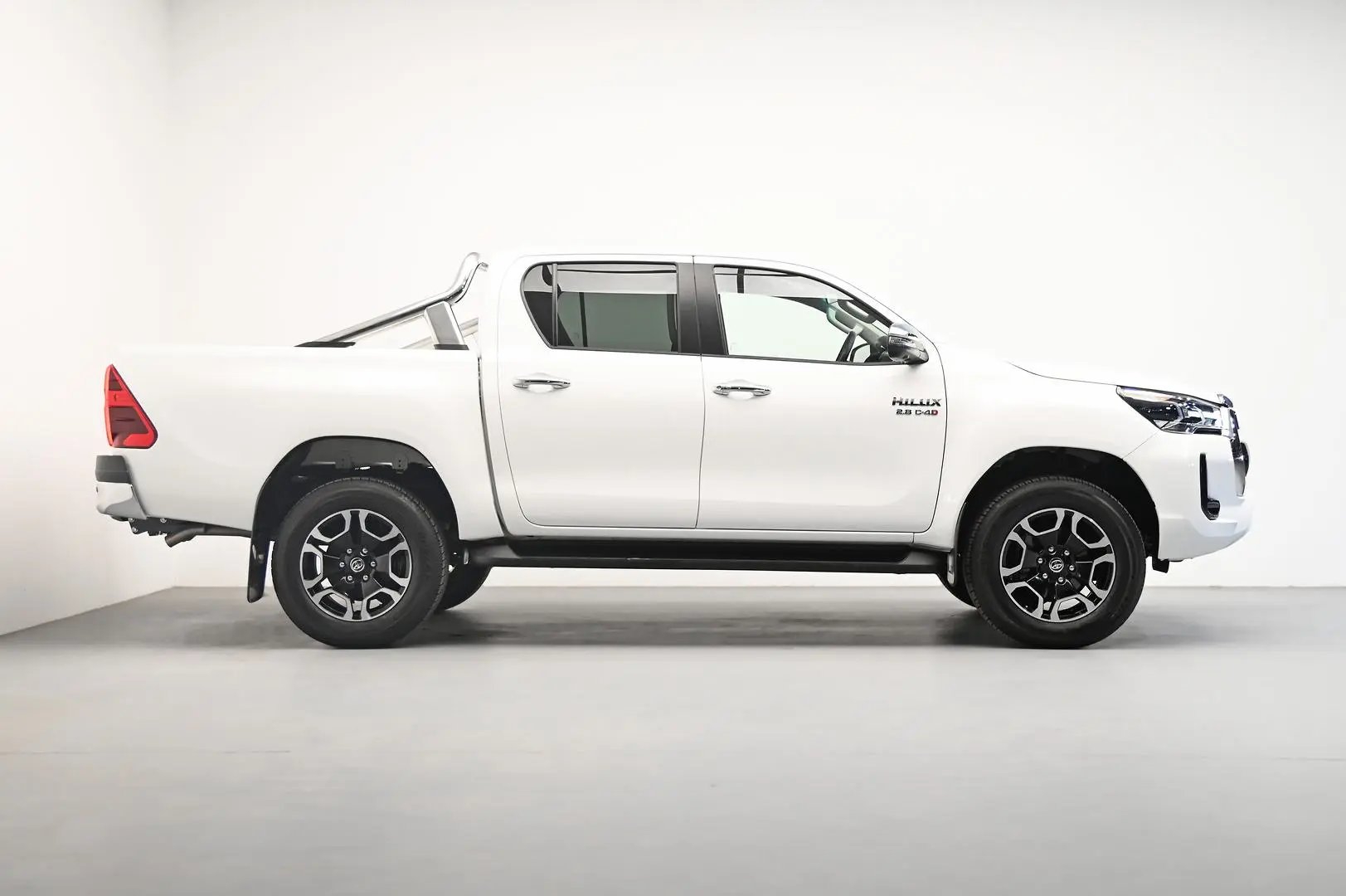 2023 Toyota Hilux Gallery Image 3