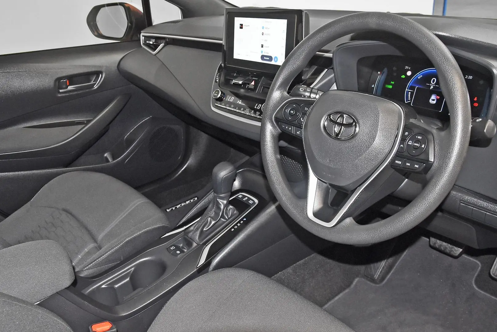 2025 Toyota Corolla Gallery Image 9