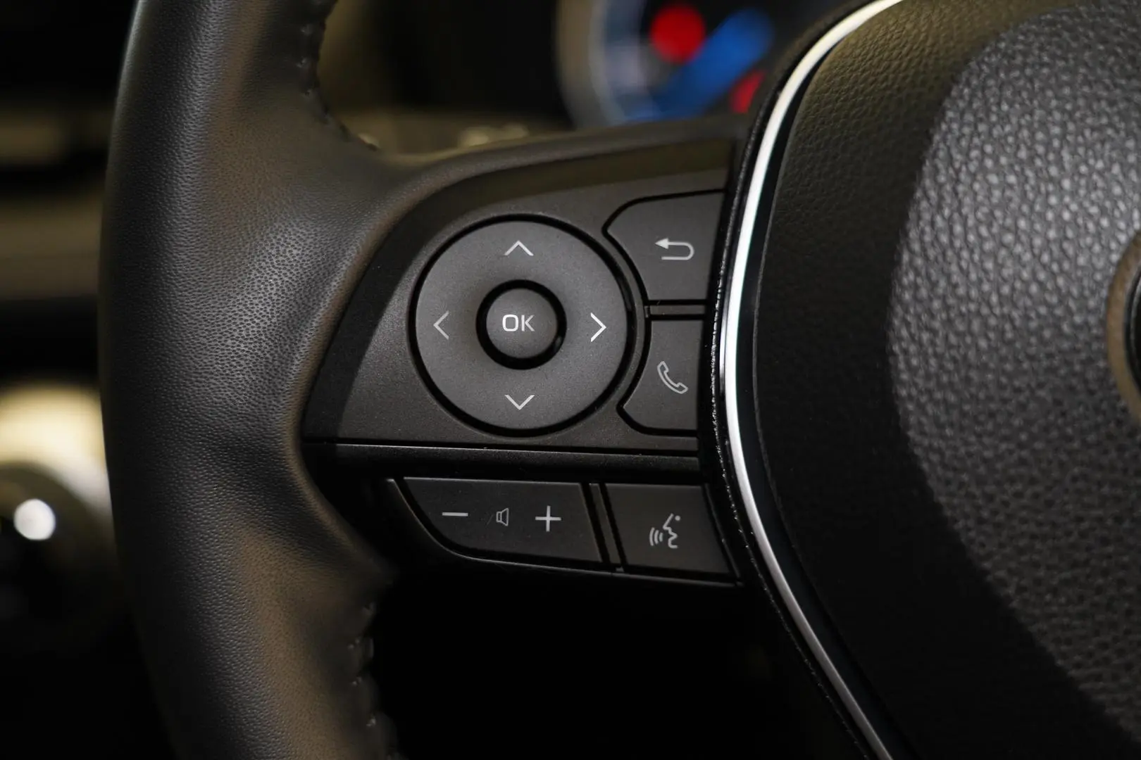 2024 Toyota RAV4 Gallery Image 18
