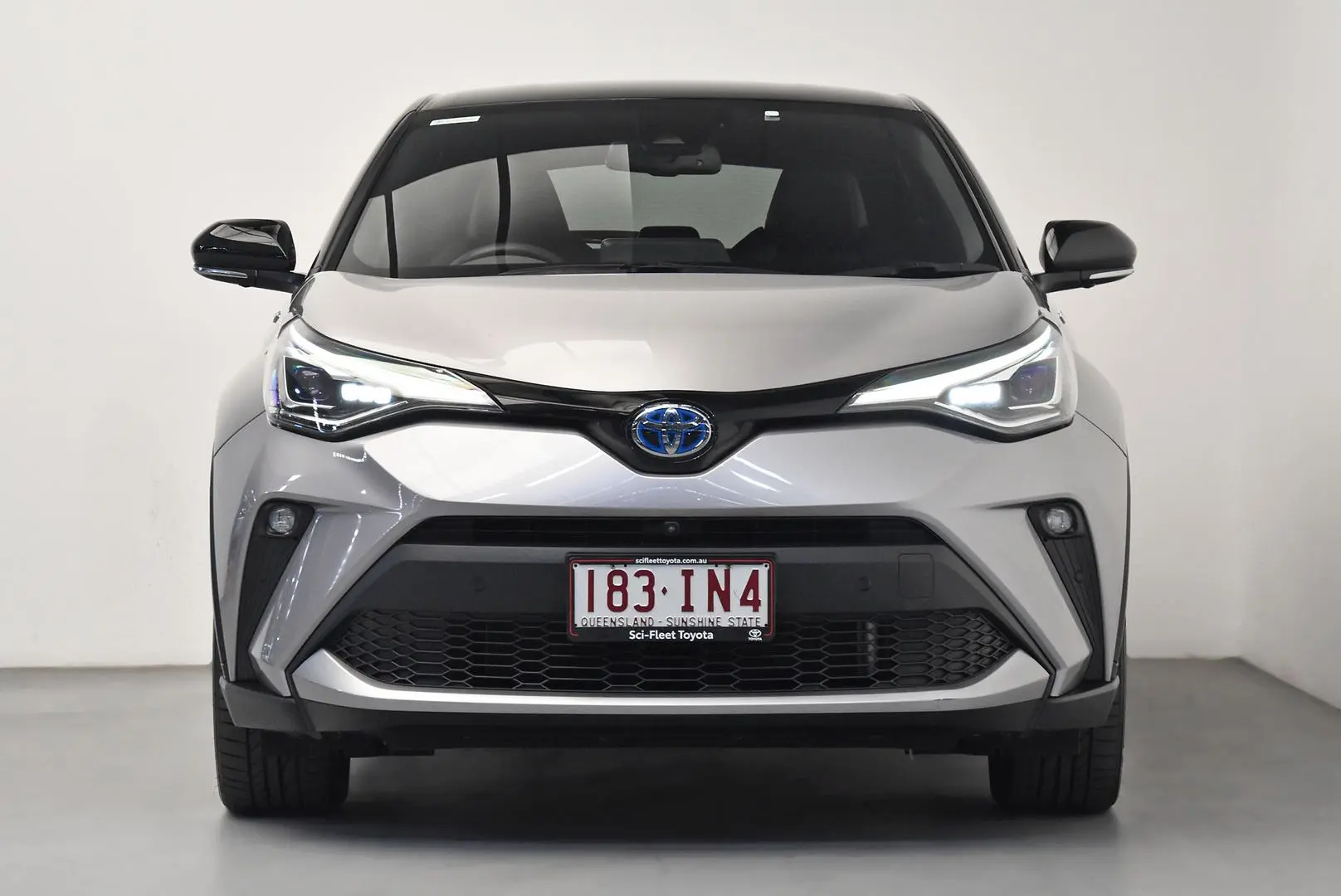 2023 Toyota C-HR Gallery Image 2