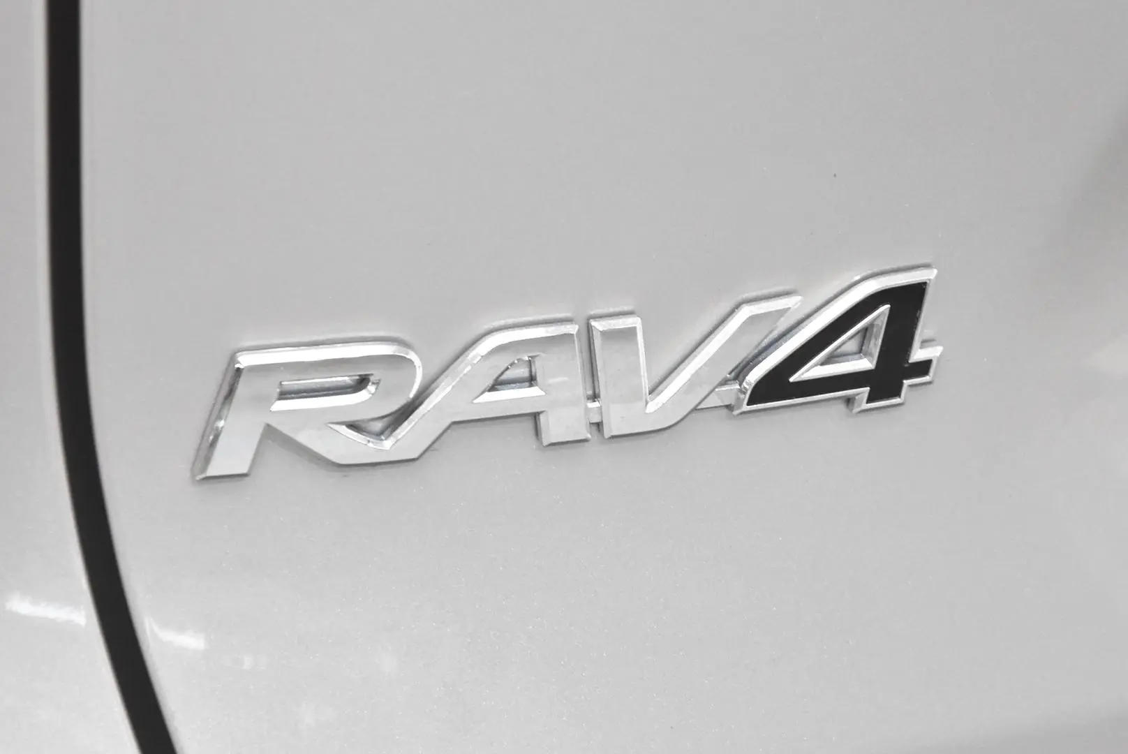 2024 Toyota RAV4 Gallery Image 7