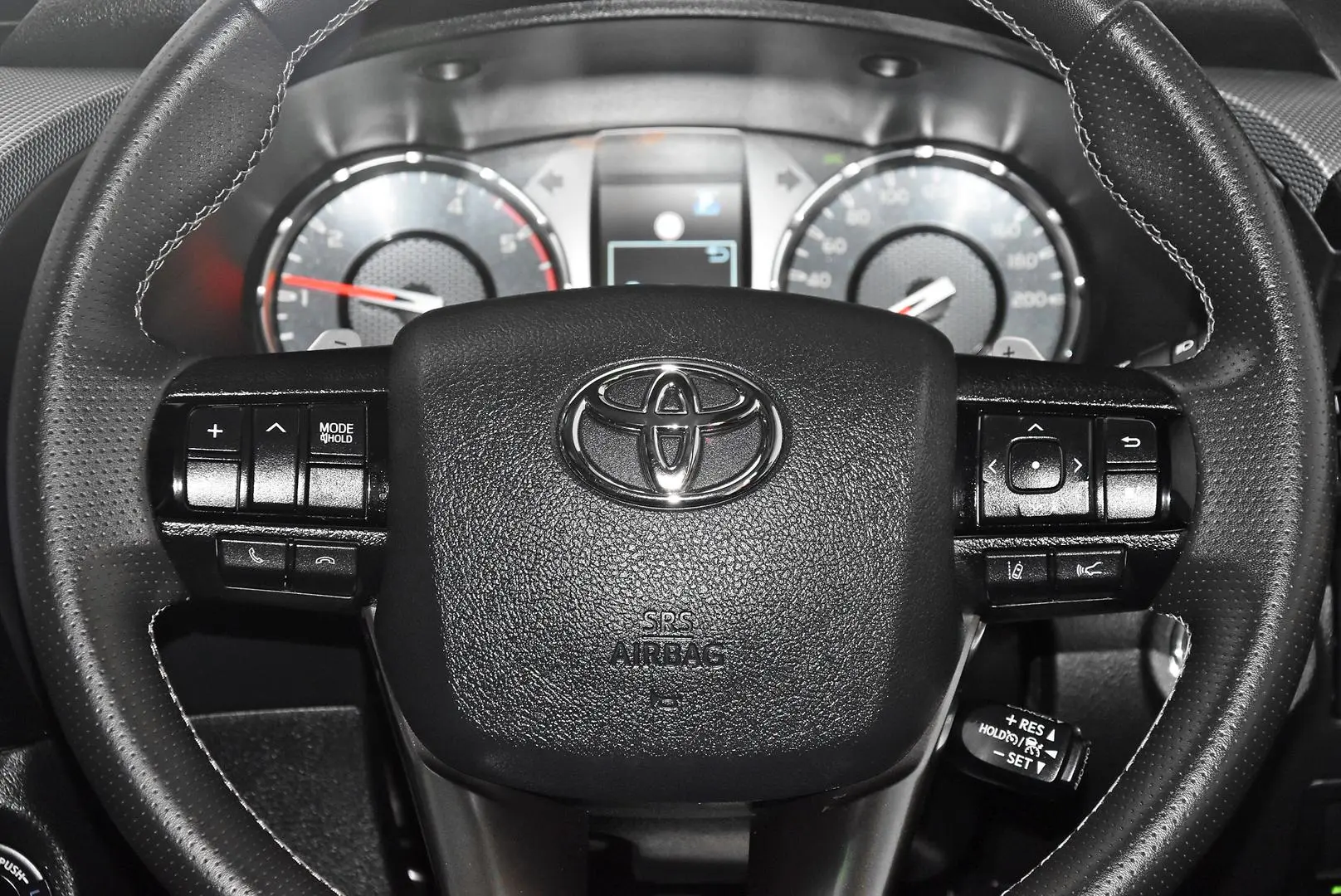 2024 Toyota Hilux Gallery Image 15