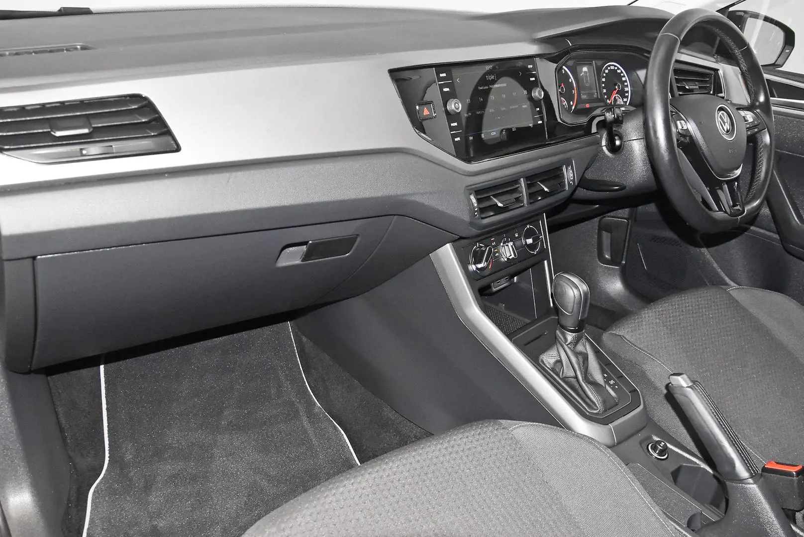 2021 Volkswagen Polo Gallery Image 15