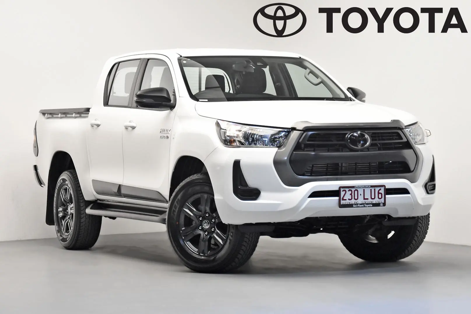 2023 Toyota Hilux Gallery Image 1