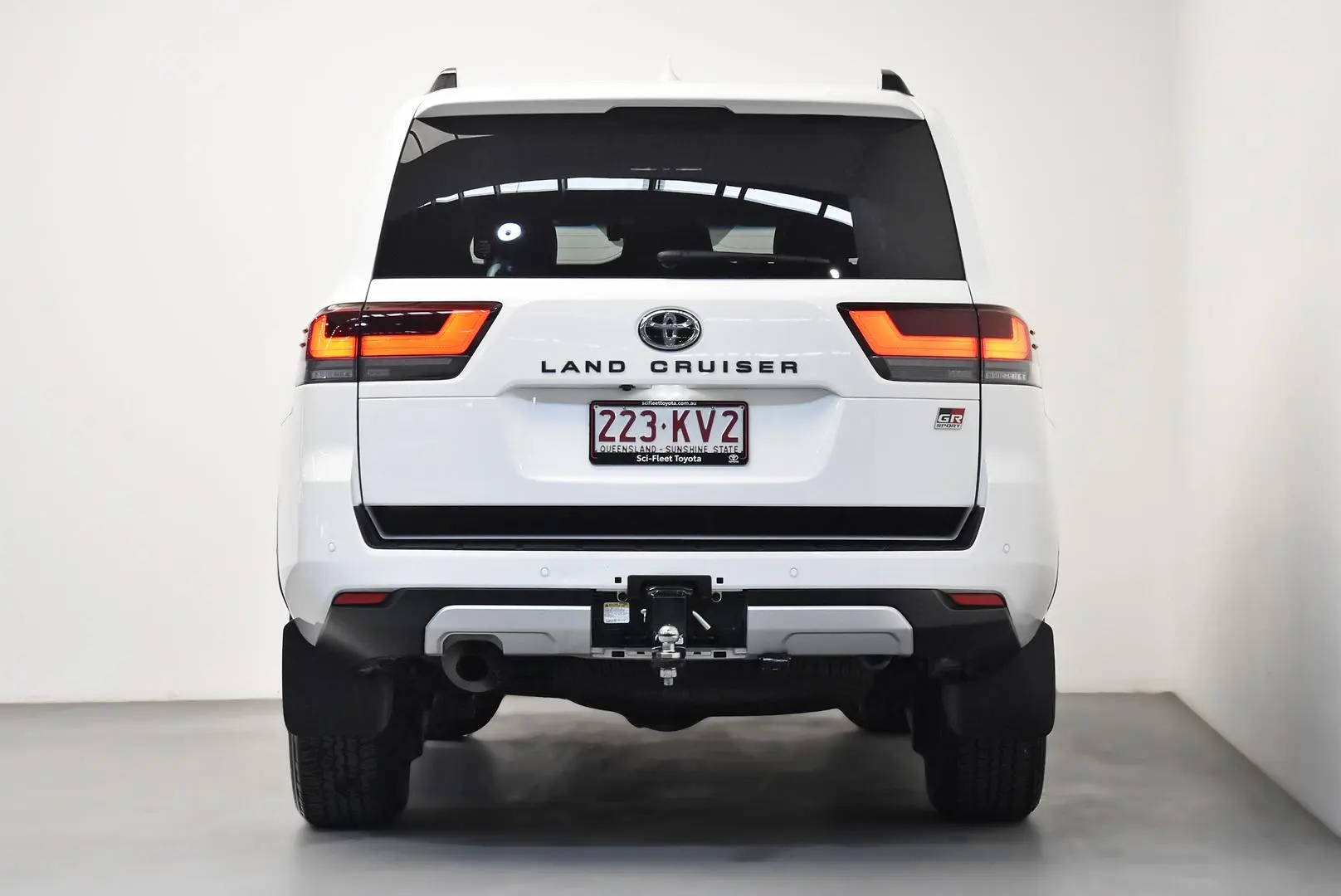 2024 Toyota Landcruiser Gallery Image 6