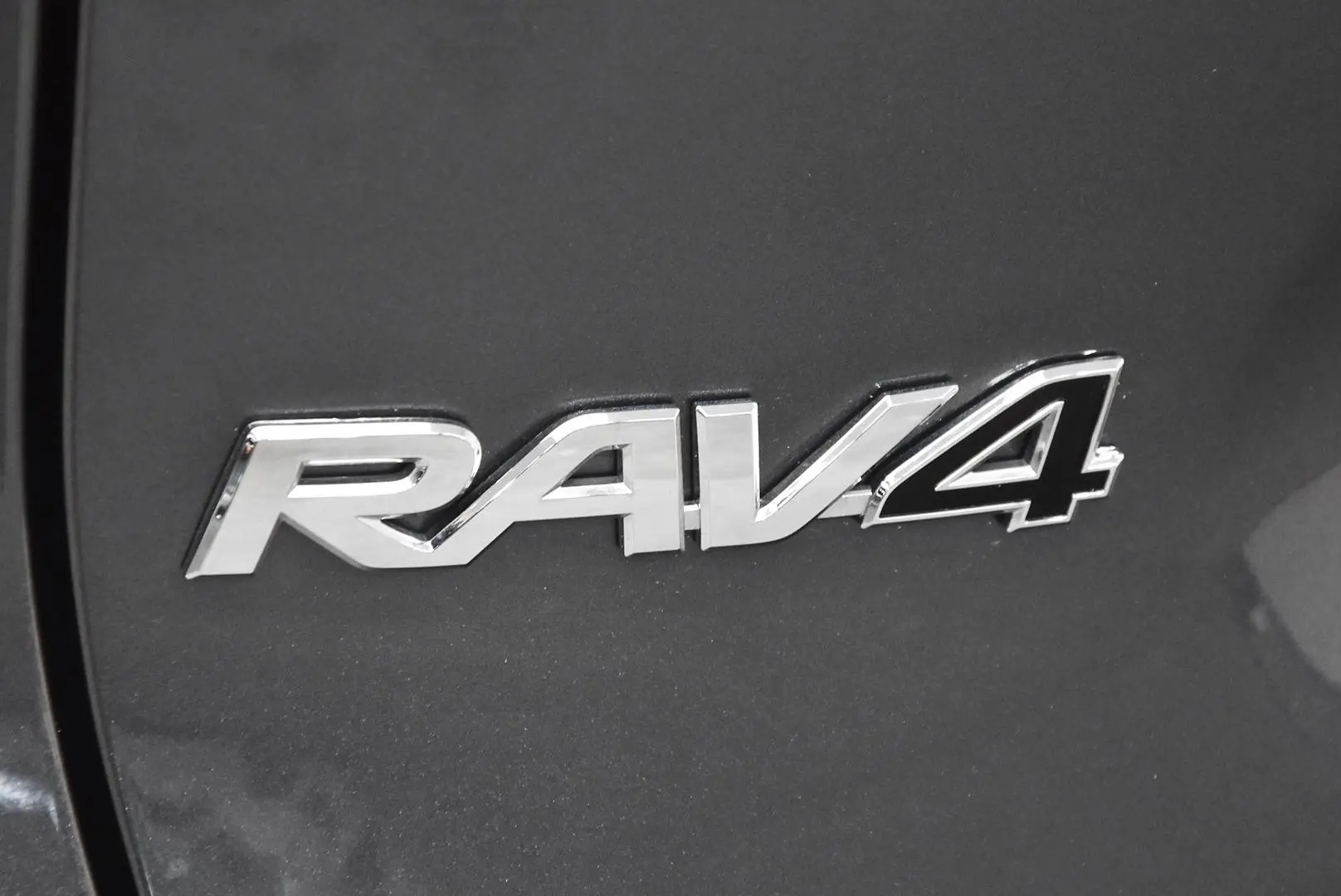 2024 Toyota RAV4 Gallery Image 7