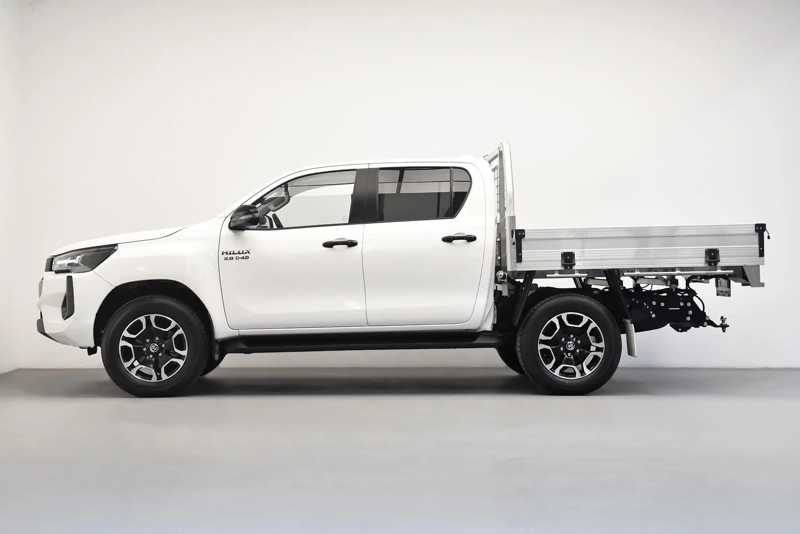 2025 Toyota Hilux Gallery Image 4