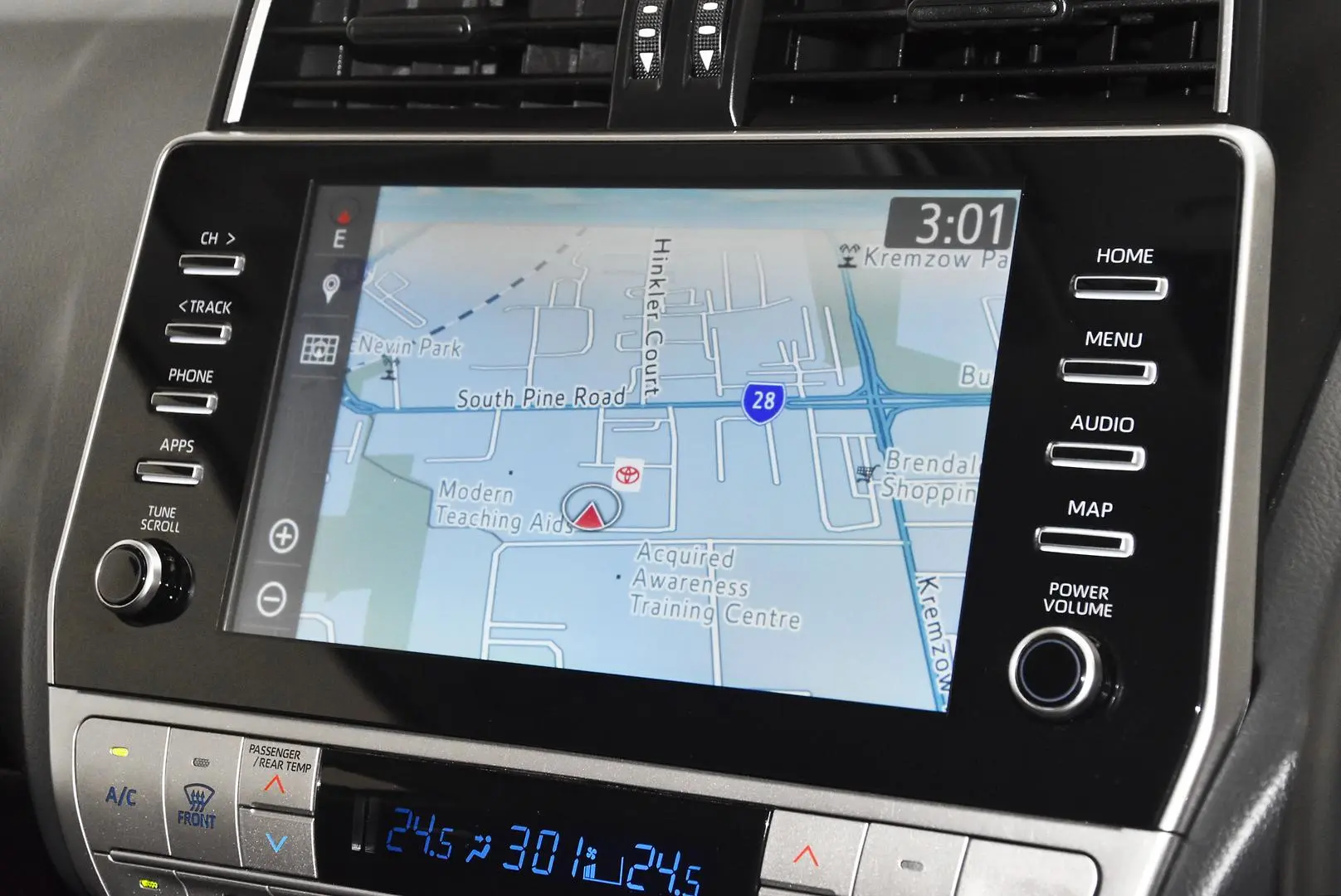 2023 Toyota Landcruiser Prado Gallery Image 10