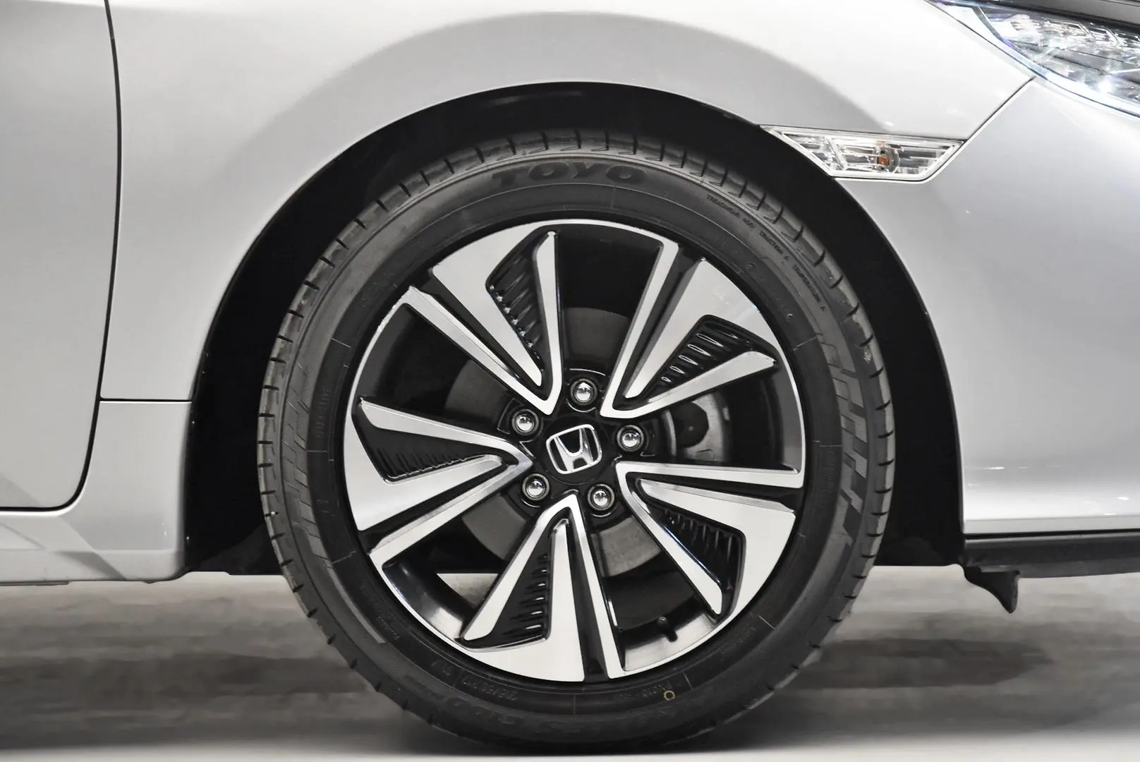 2019 Honda Civic Gallery Image 24