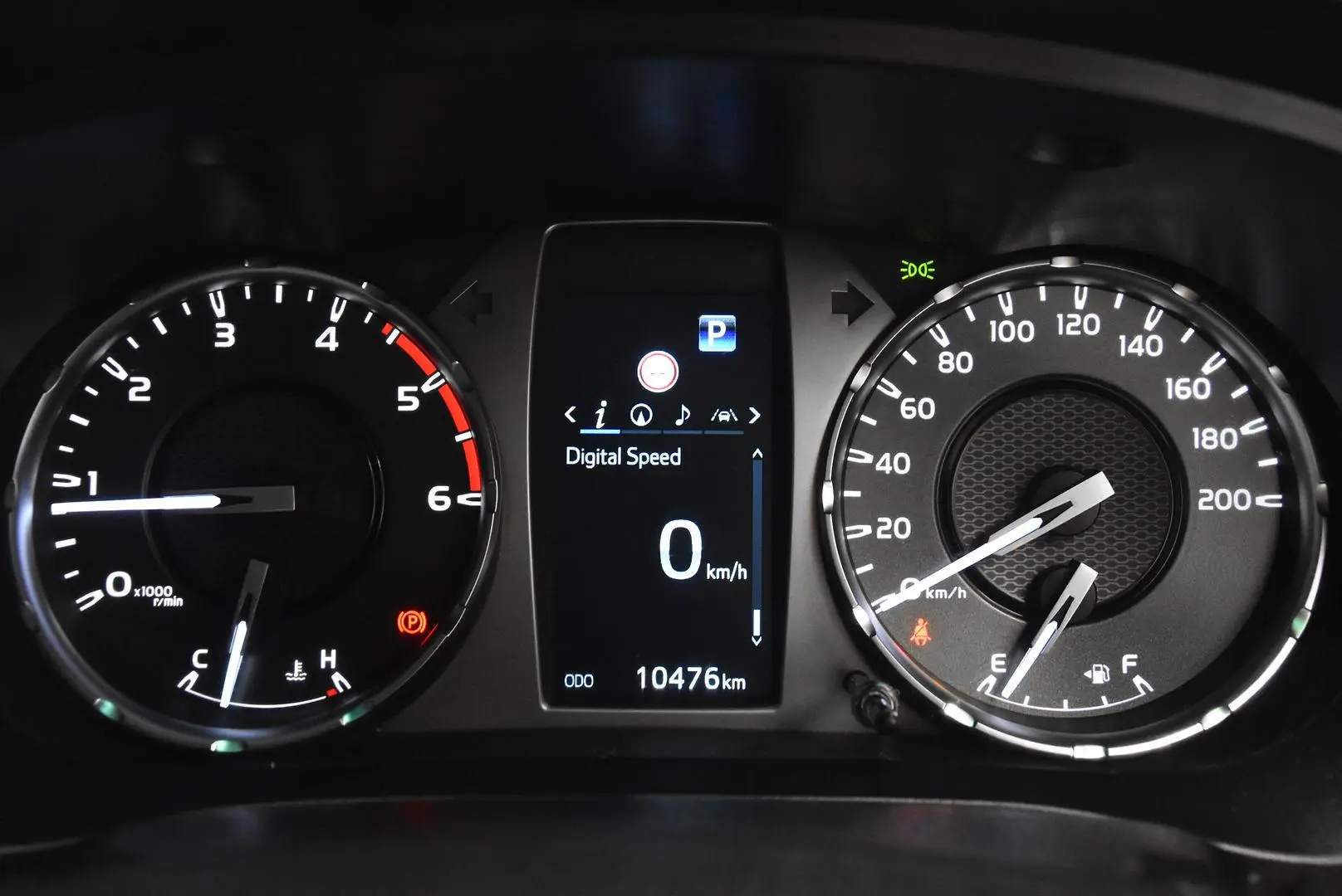 2025 Toyota Hilux Gallery Image 10