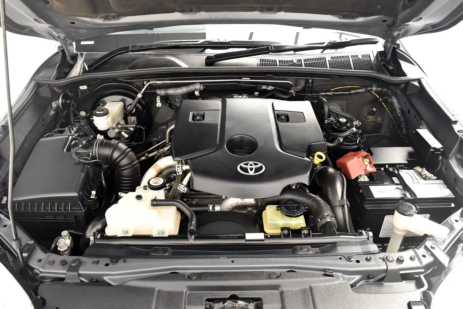 2019 Toyota Hilux Gallery Image 21