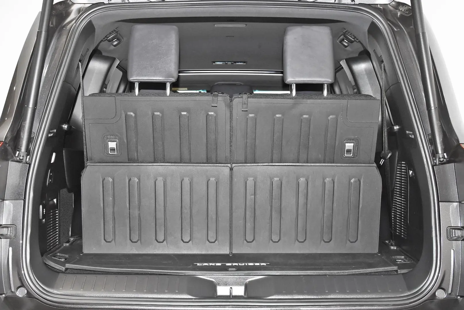 2023 Toyota Landcruiser Gallery Image 22