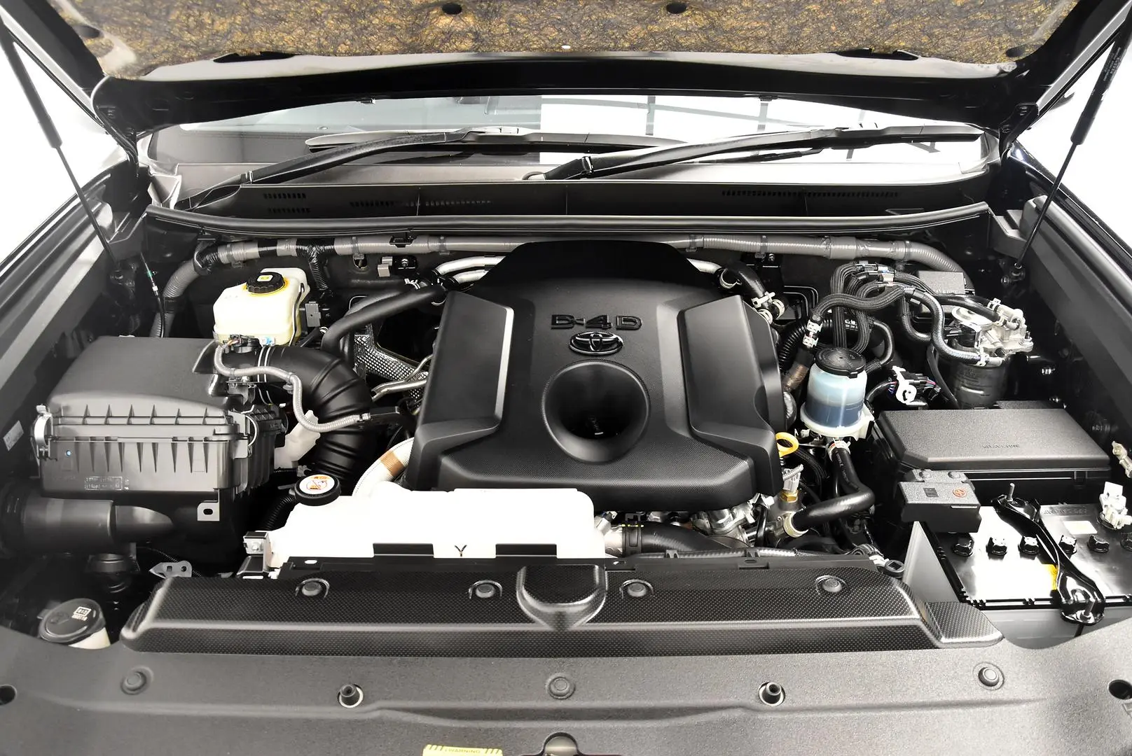 2023 Toyota Landcruiser Prado Gallery Image 25