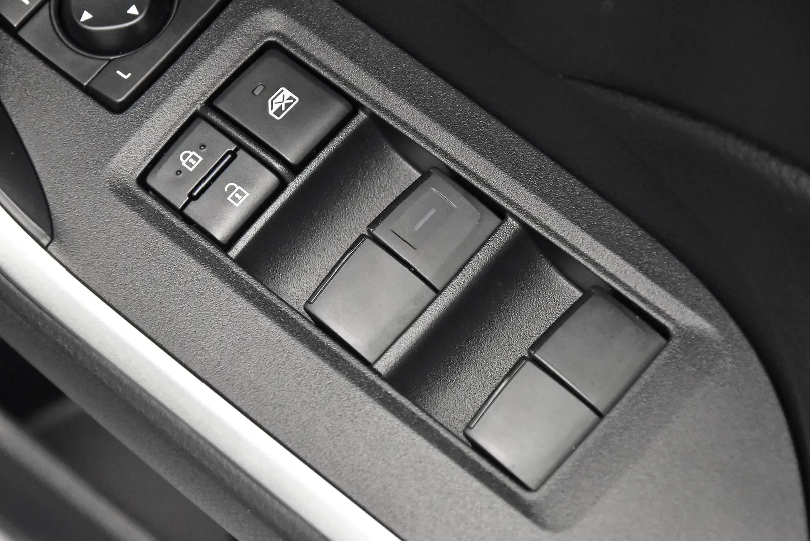 2024 Toyota RAV4 Gallery Image 10