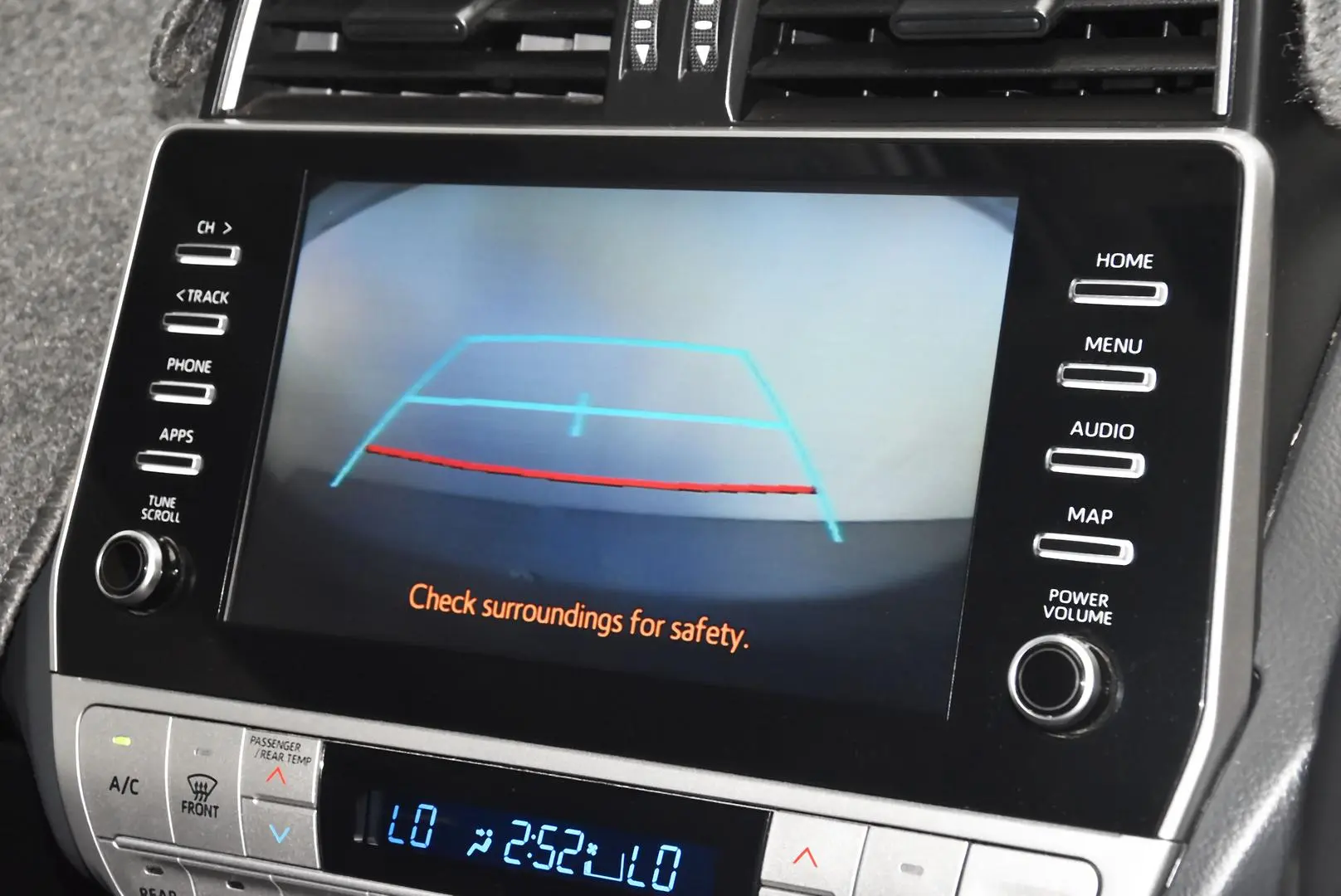 2021 Toyota Landcruiser Prado Gallery Image 11