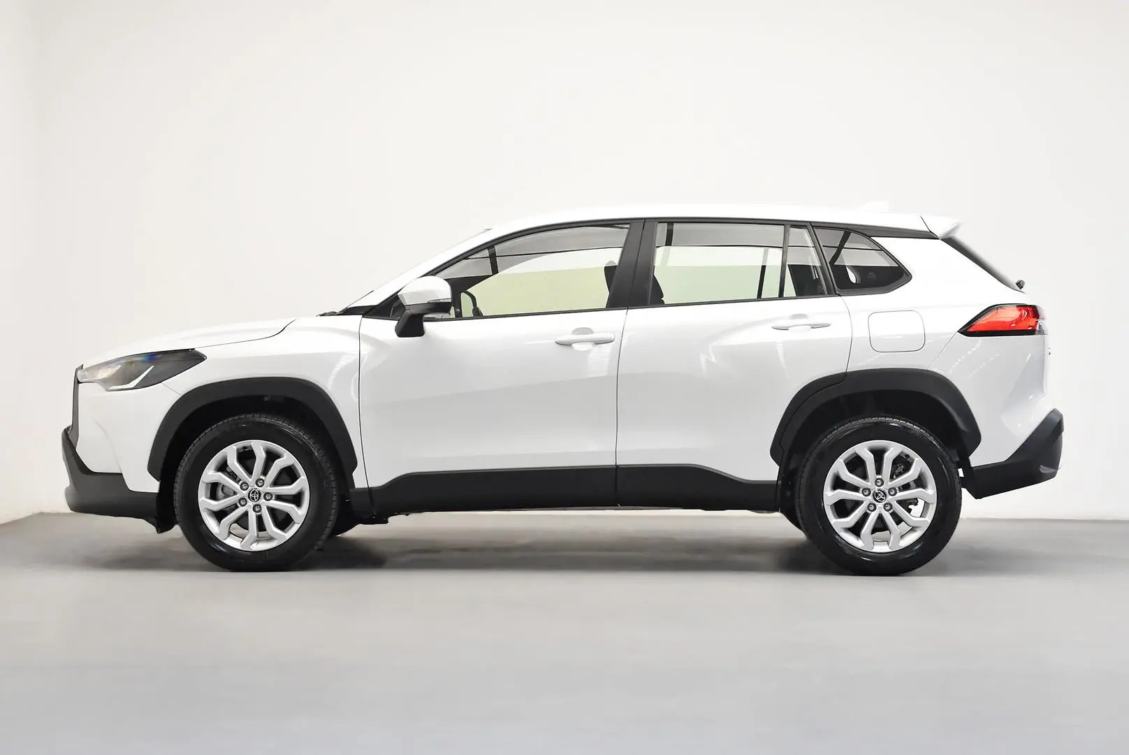 2024 Toyota Corolla Cross Gallery Image 4