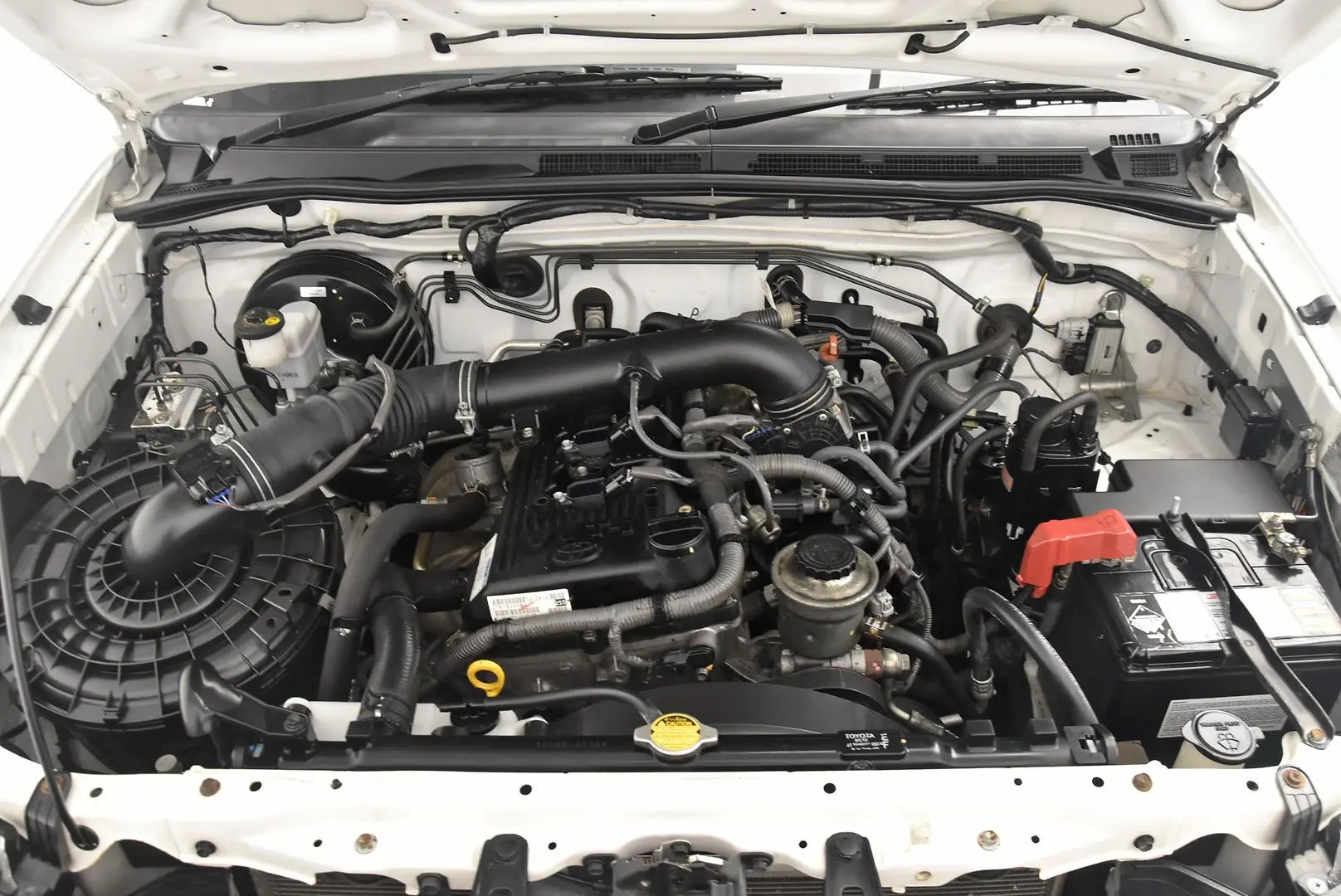 2014 Toyota Hilux Gallery Image 17