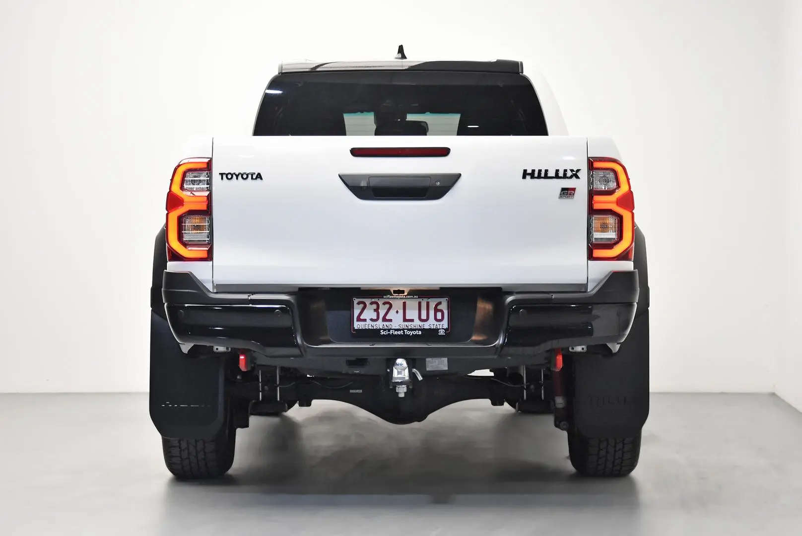 2023 Toyota Hilux Gallery Image 6