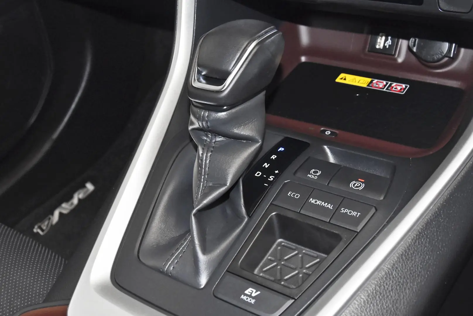 2023 Toyota RAV4 Gallery Image 14