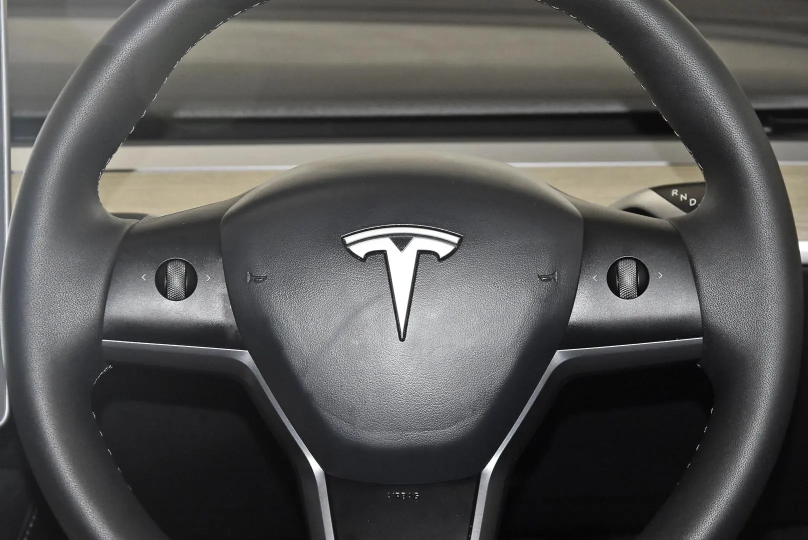 2023 Tesla Model Y Gallery Image 14
